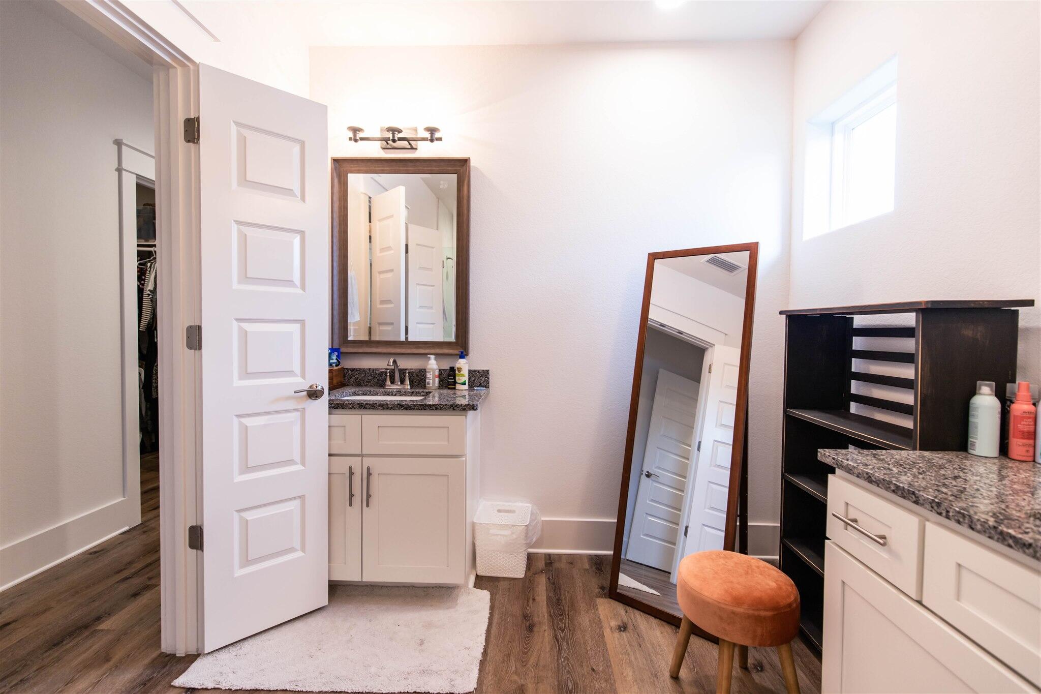 FRANGISTA BEACH - Residential Lease