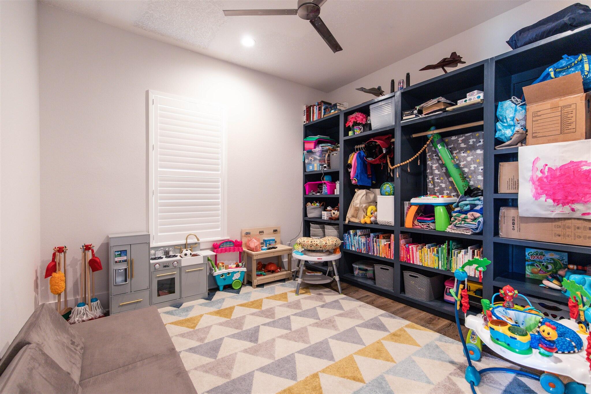 FRANGISTA BEACH - Residential Lease