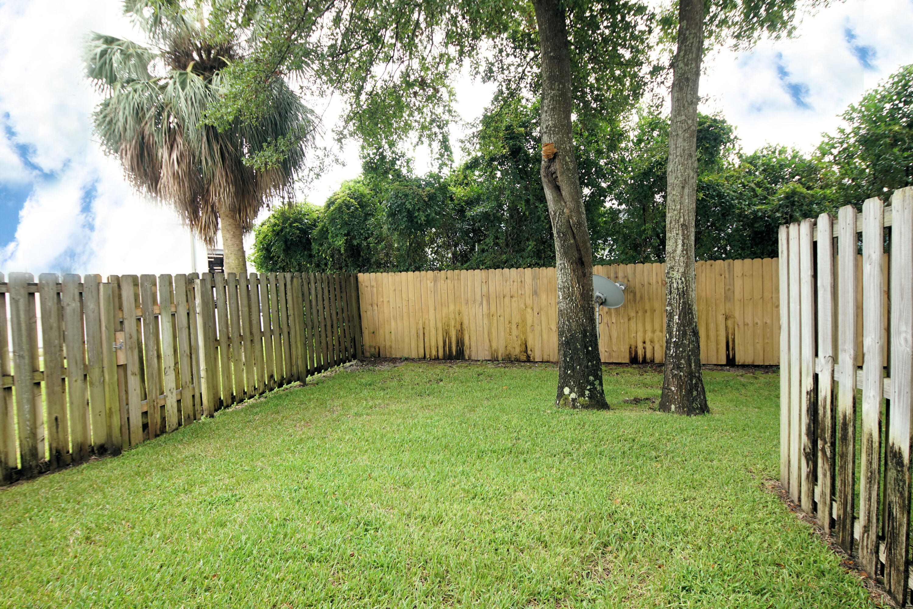 Tupelo Place - Residential