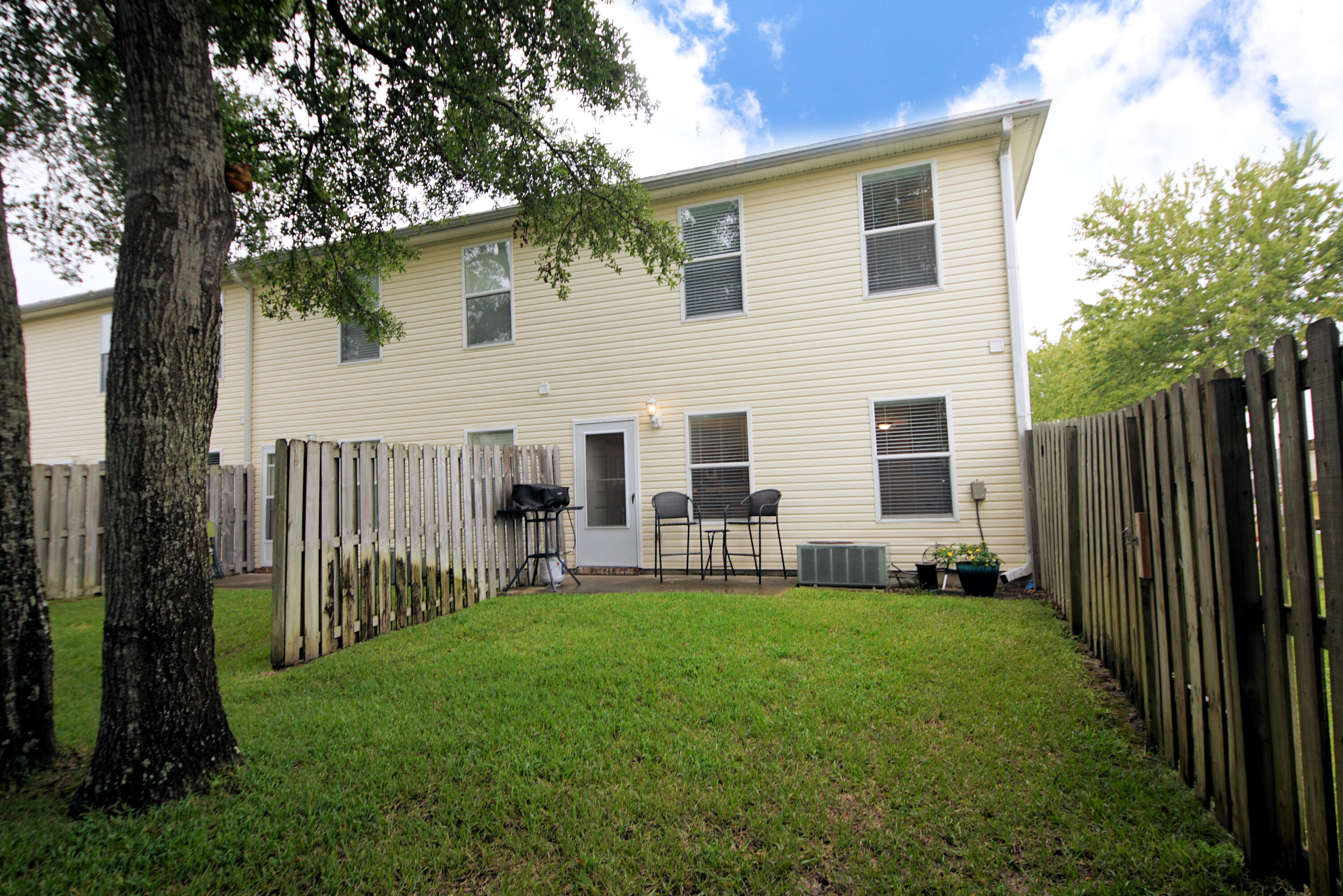 Tupelo Place - Residential