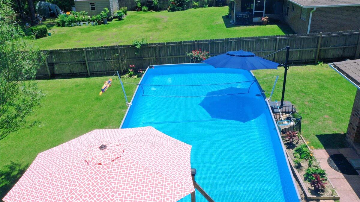 CREETWOOD VILLAGE - Residential