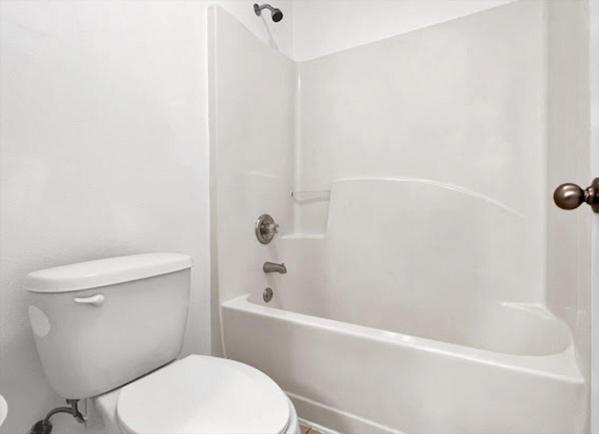 CREETWOOD VILLAGE - Residential