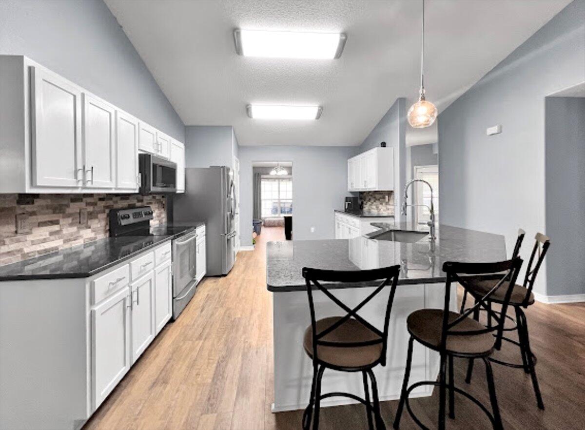 CREETWOOD VILLAGE - Residential