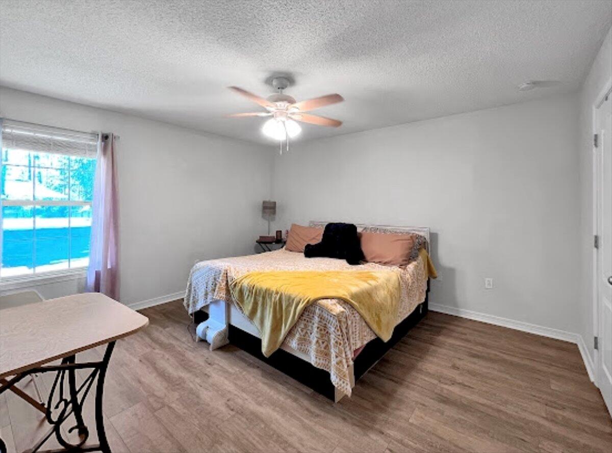 CREETWOOD VILLAGE - Residential