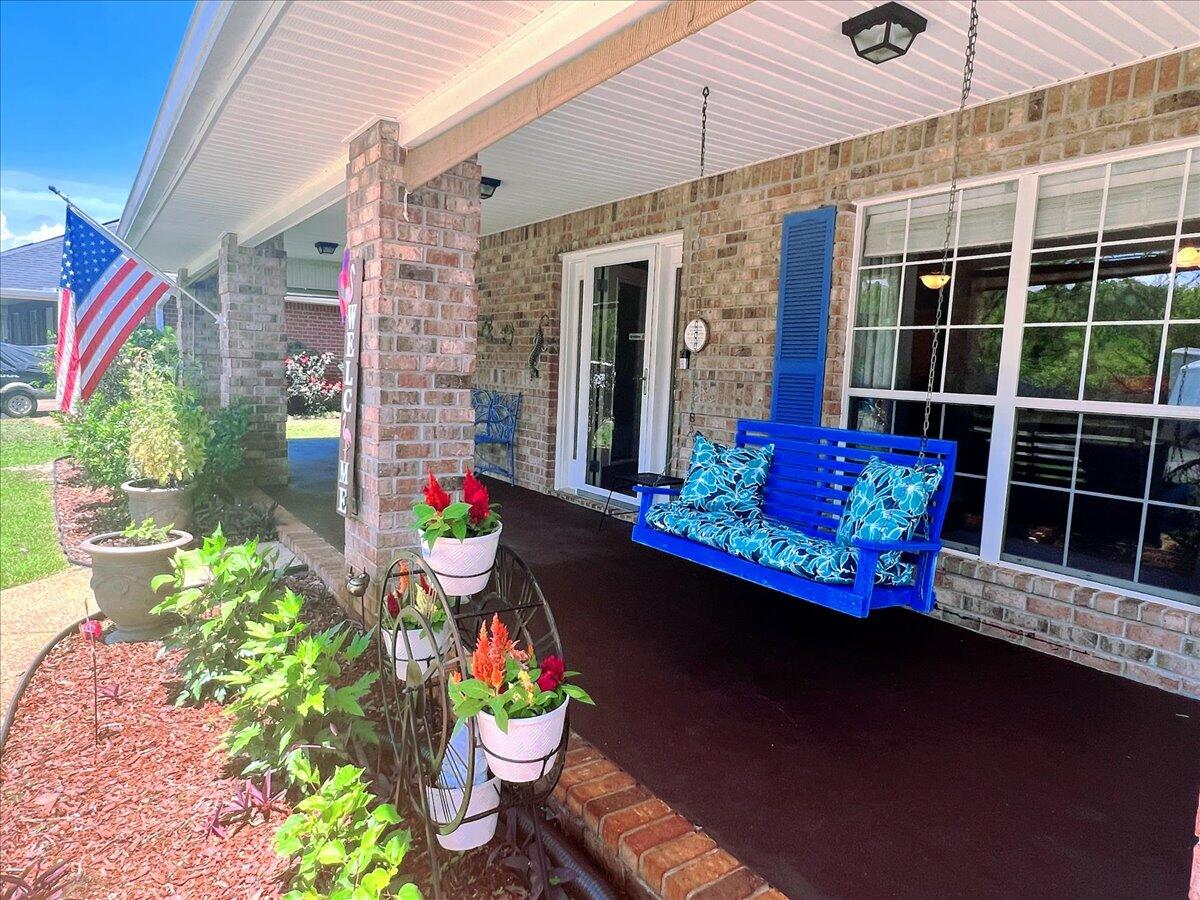 CREETWOOD VILLAGE - Residential