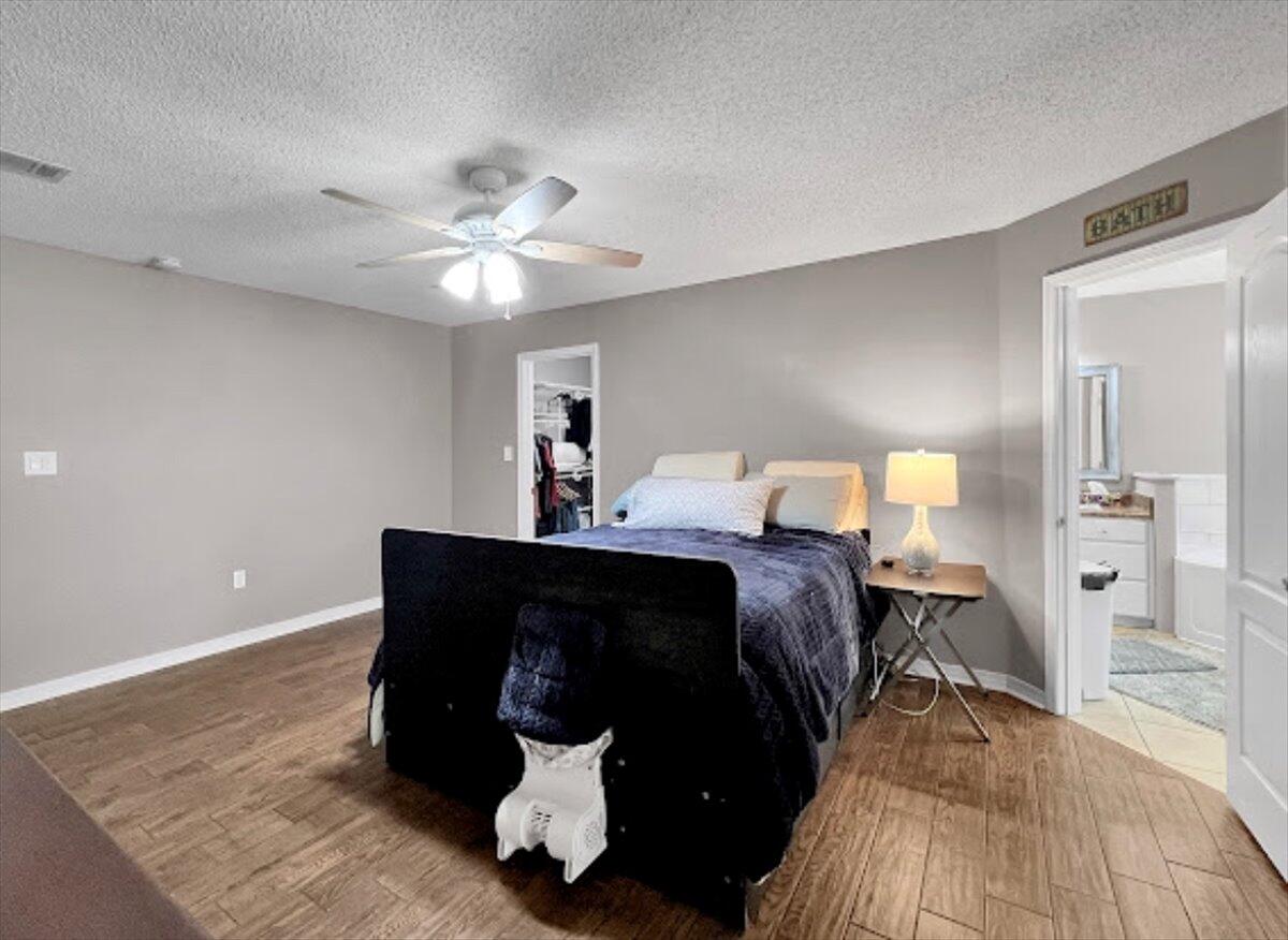 CREETWOOD VILLAGE - Residential