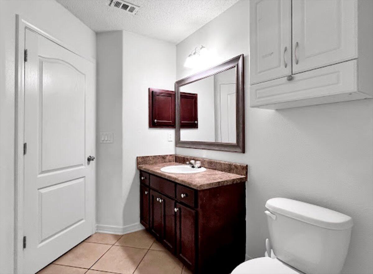 CREETWOOD VILLAGE - Residential