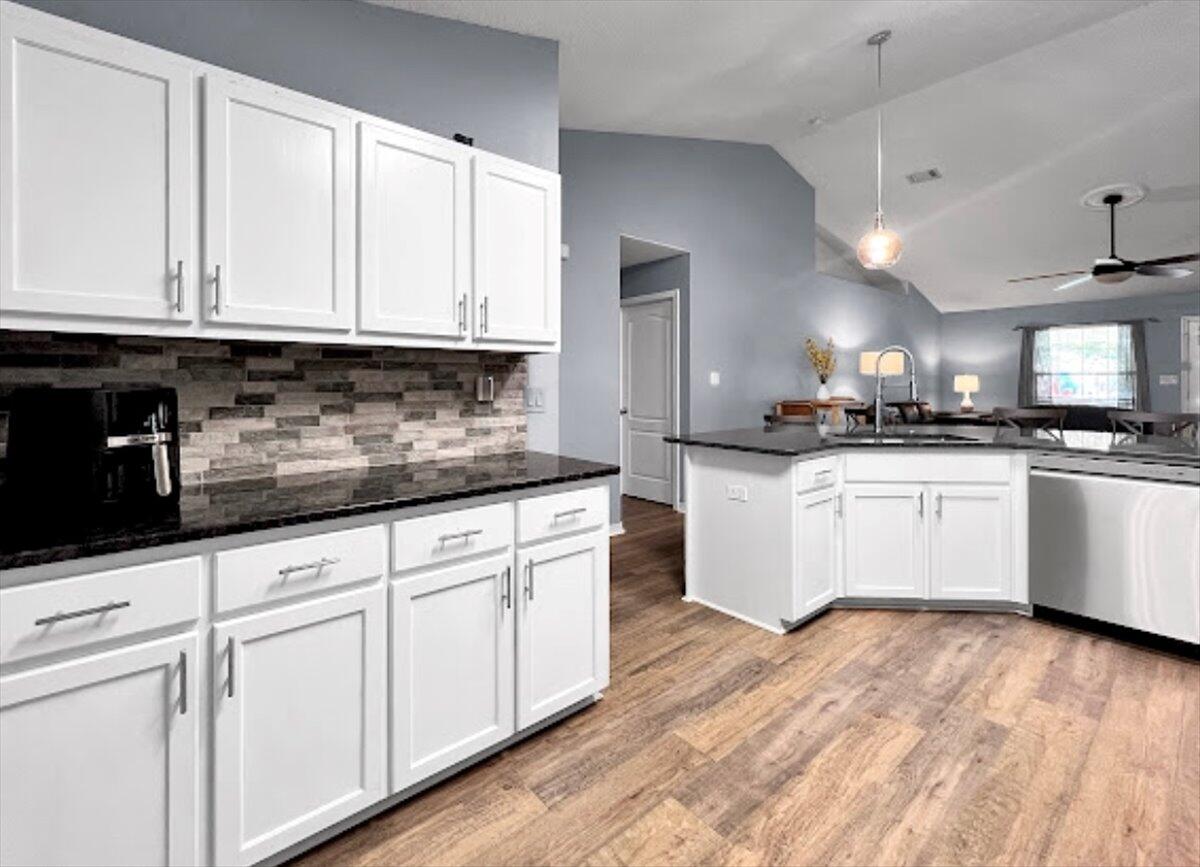 CREETWOOD VILLAGE - Residential