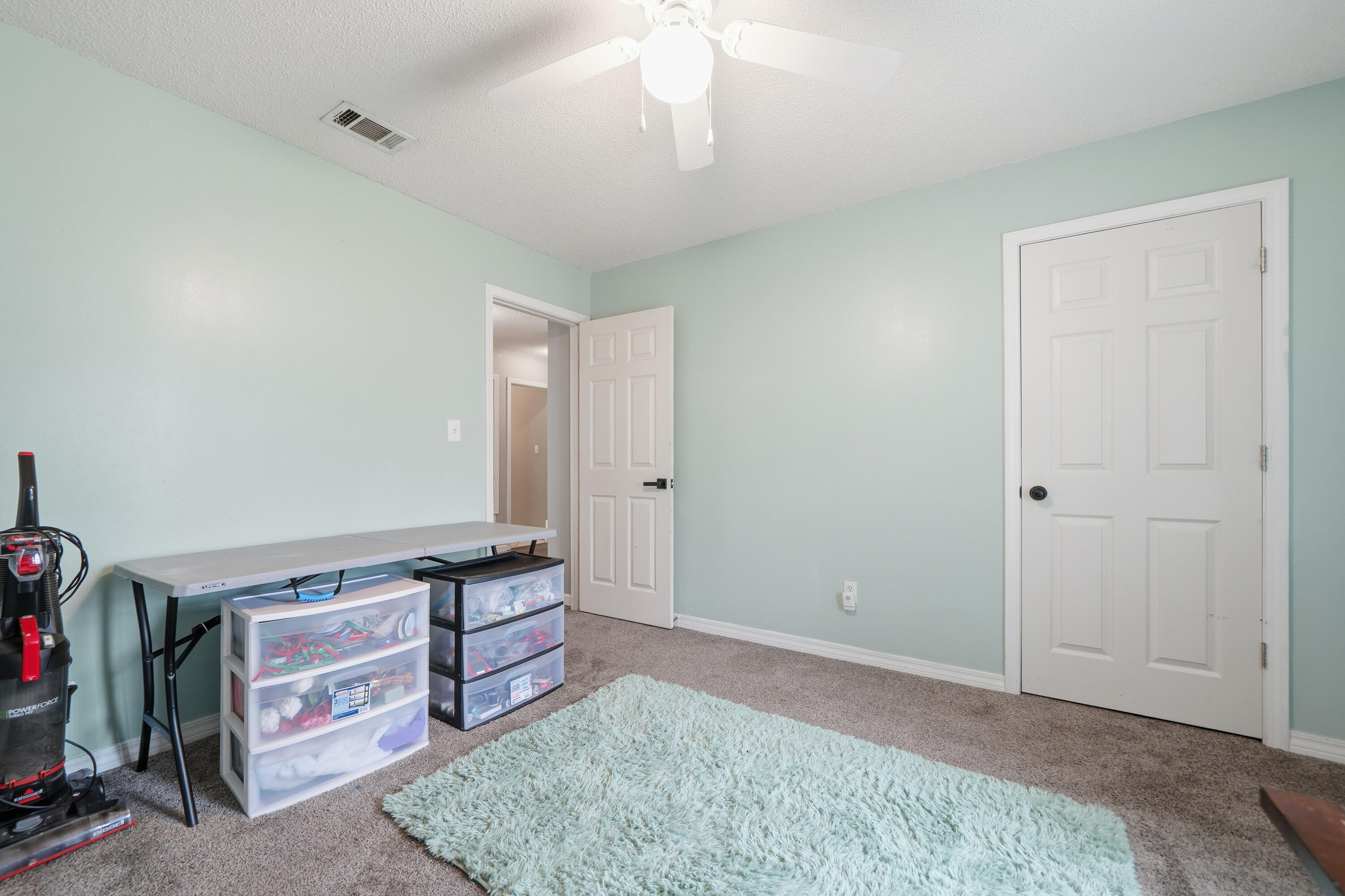 COUNTRYVIEW ESTATES 4TH ADDN - Residential