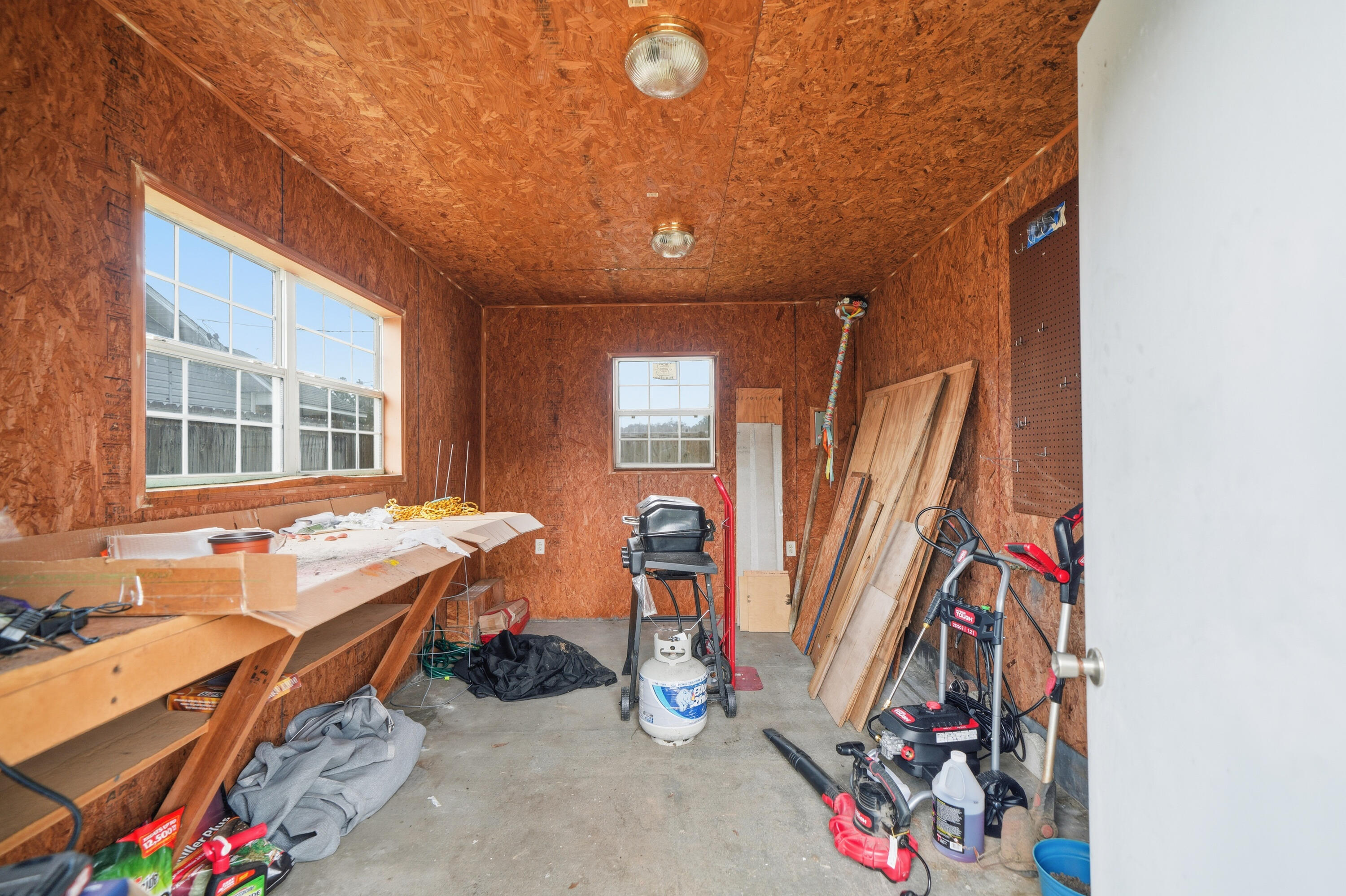 COUNTRYVIEW ESTATES 4TH ADDN - Residential