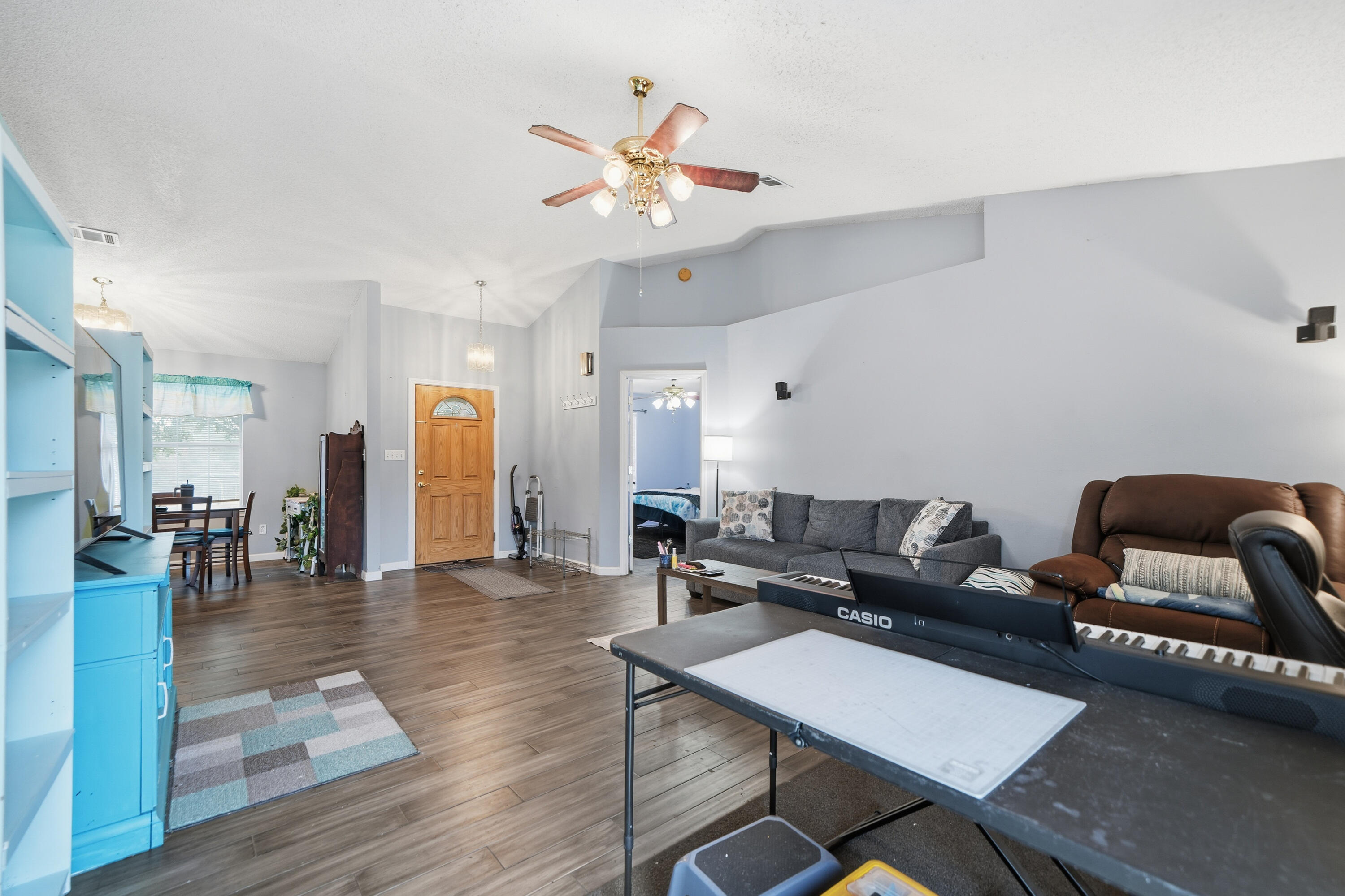 COUNTRYVIEW ESTATES 4TH ADDN - Residential