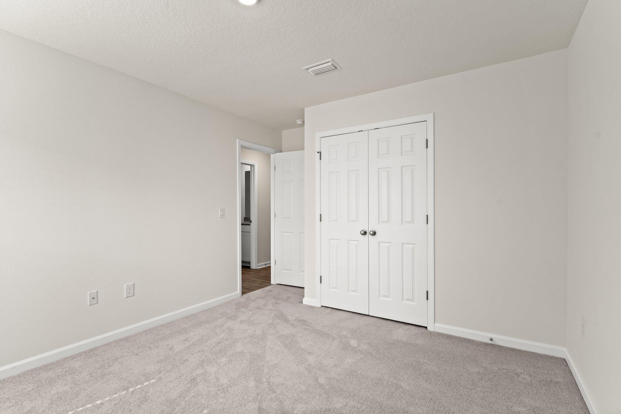 RIVERWALK PH I - Residential Lease