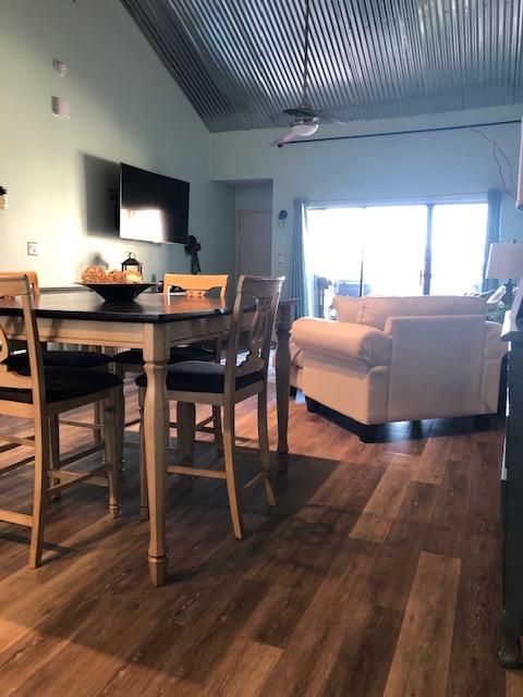 CLIPPER COVE T/H - Residential