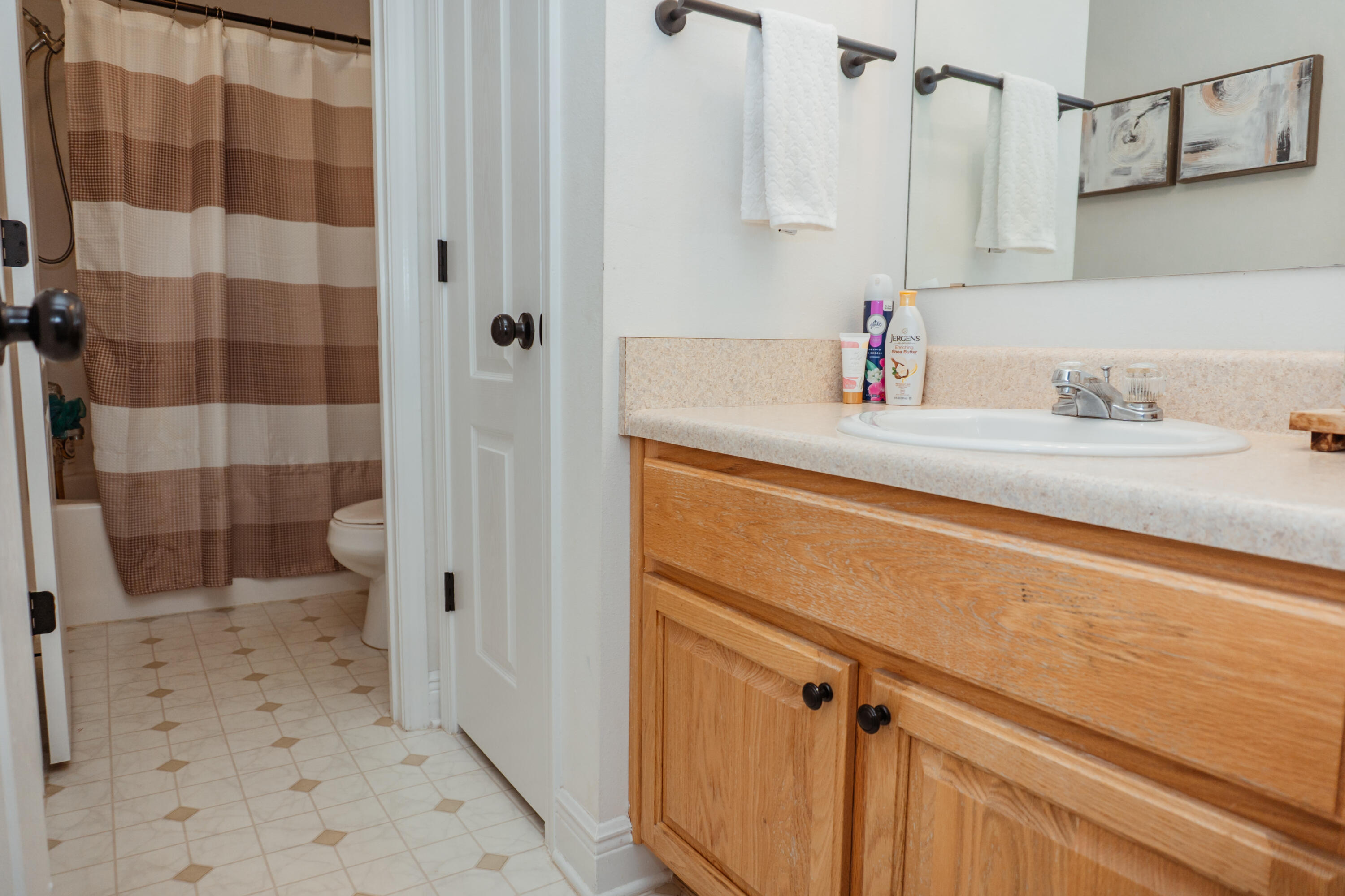 FOX VALLEY - Residential Lease