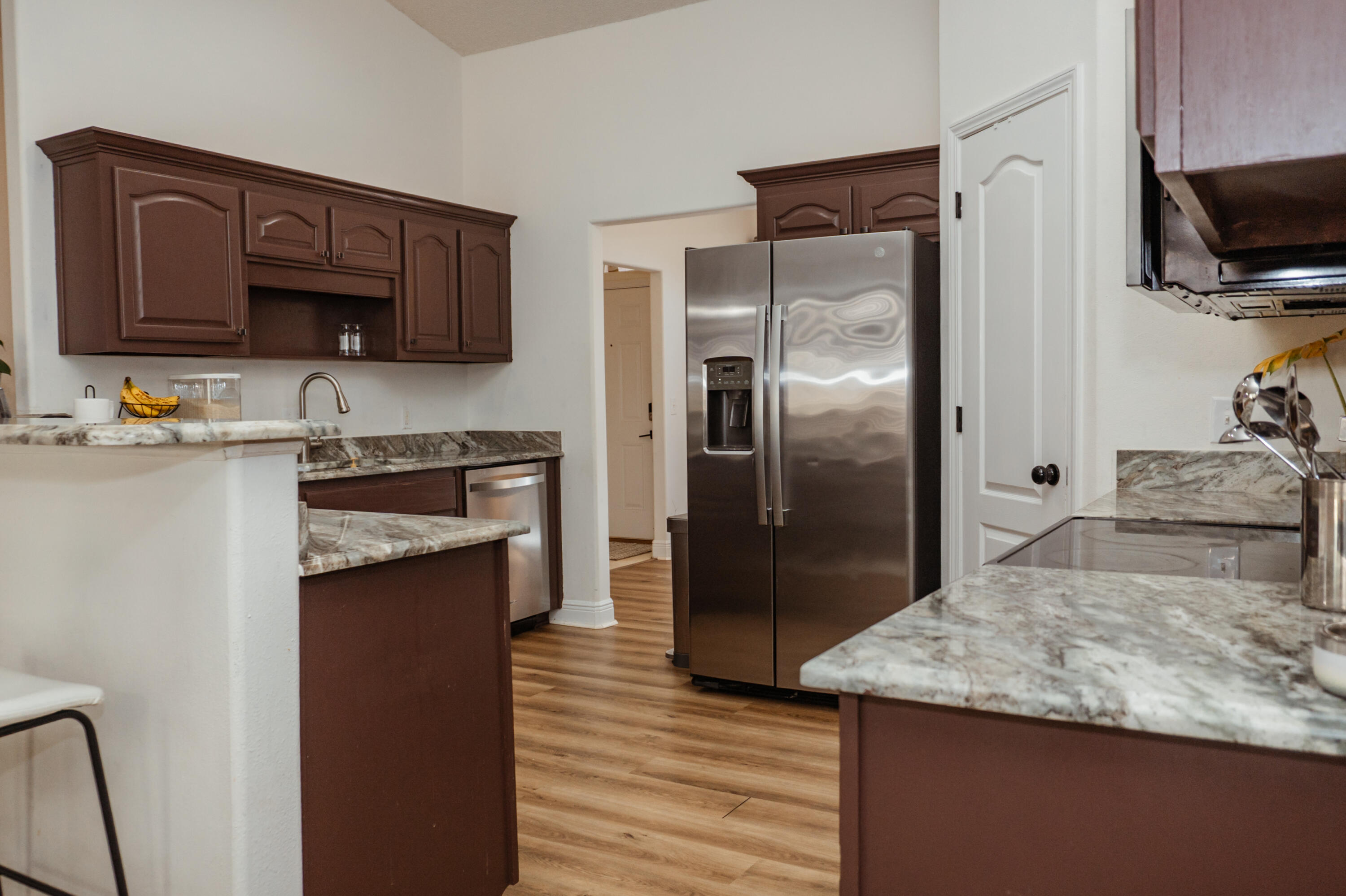 FOX VALLEY - Residential Lease