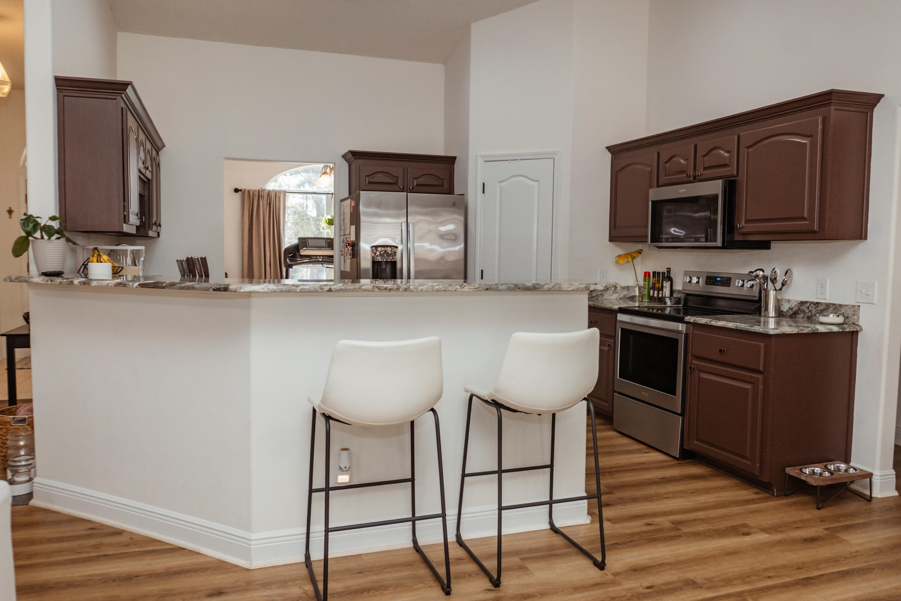 FOX VALLEY - Residential Lease