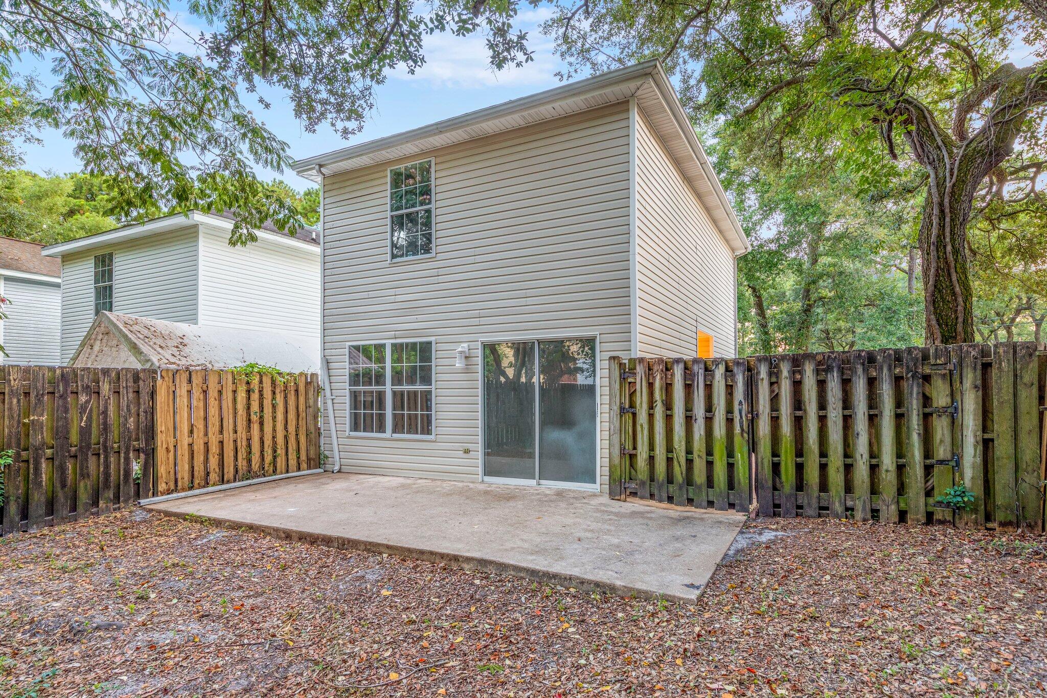 LLOYD & HETHERINGTON - Residential