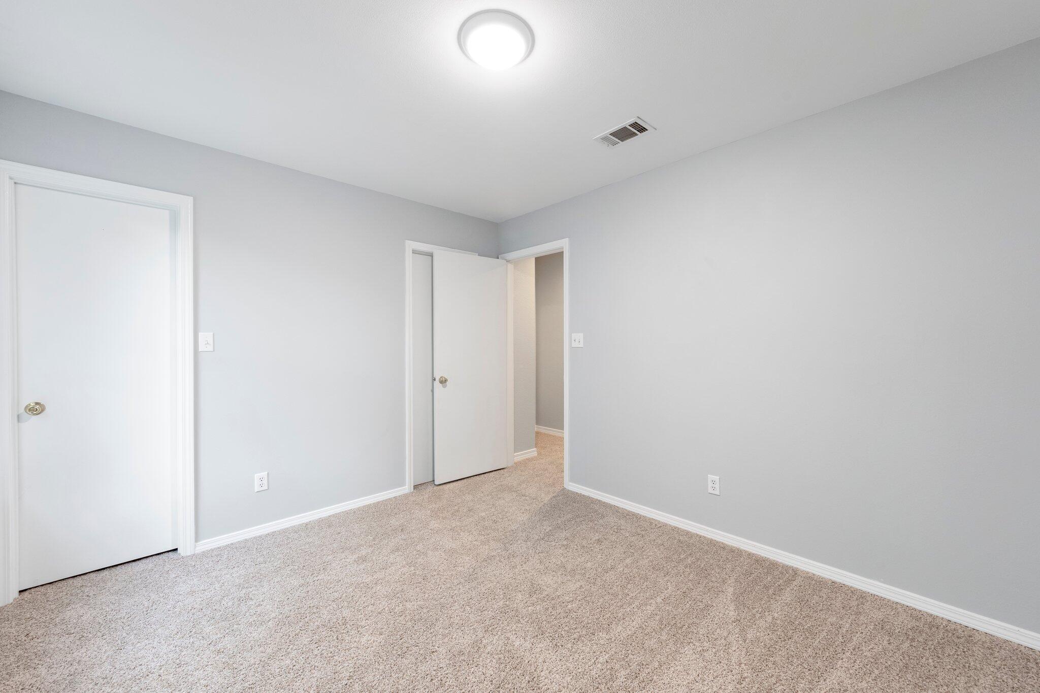 LLOYD & HETHERINGTON - Residential