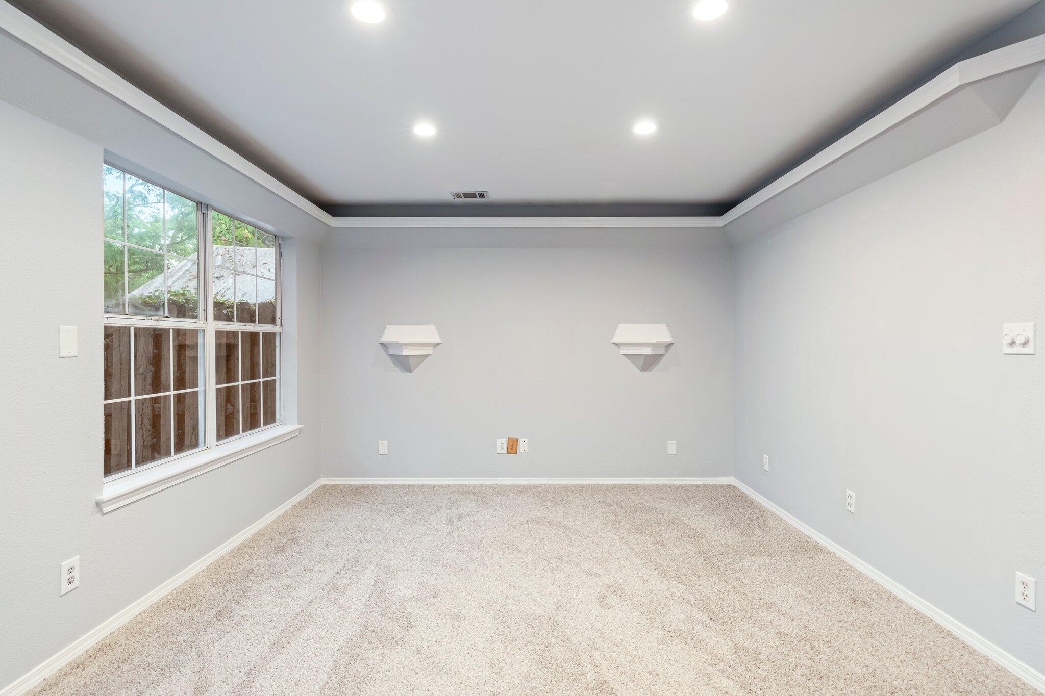 LLOYD & HETHERINGTON - Residential