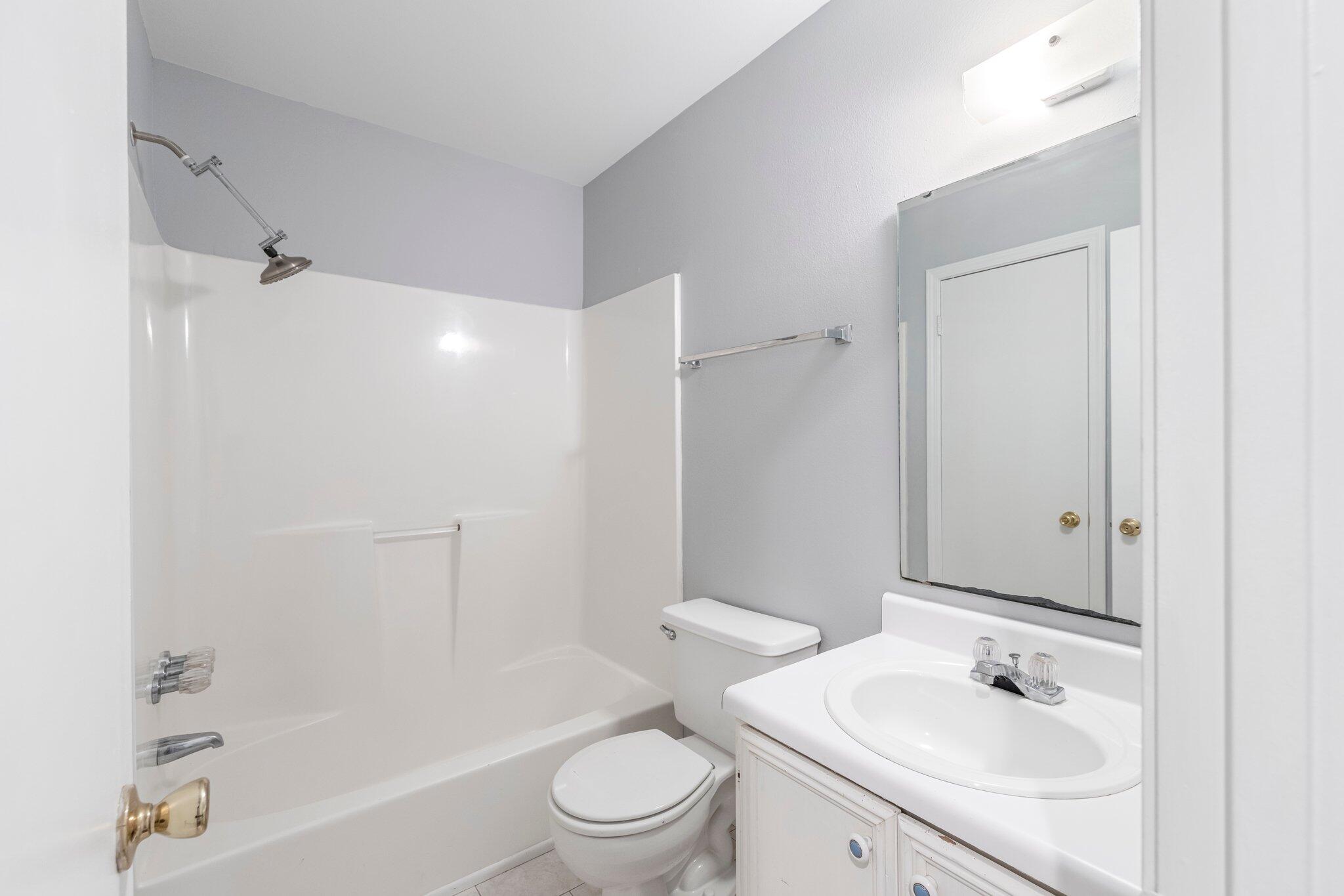 LLOYD & HETHERINGTON - Residential