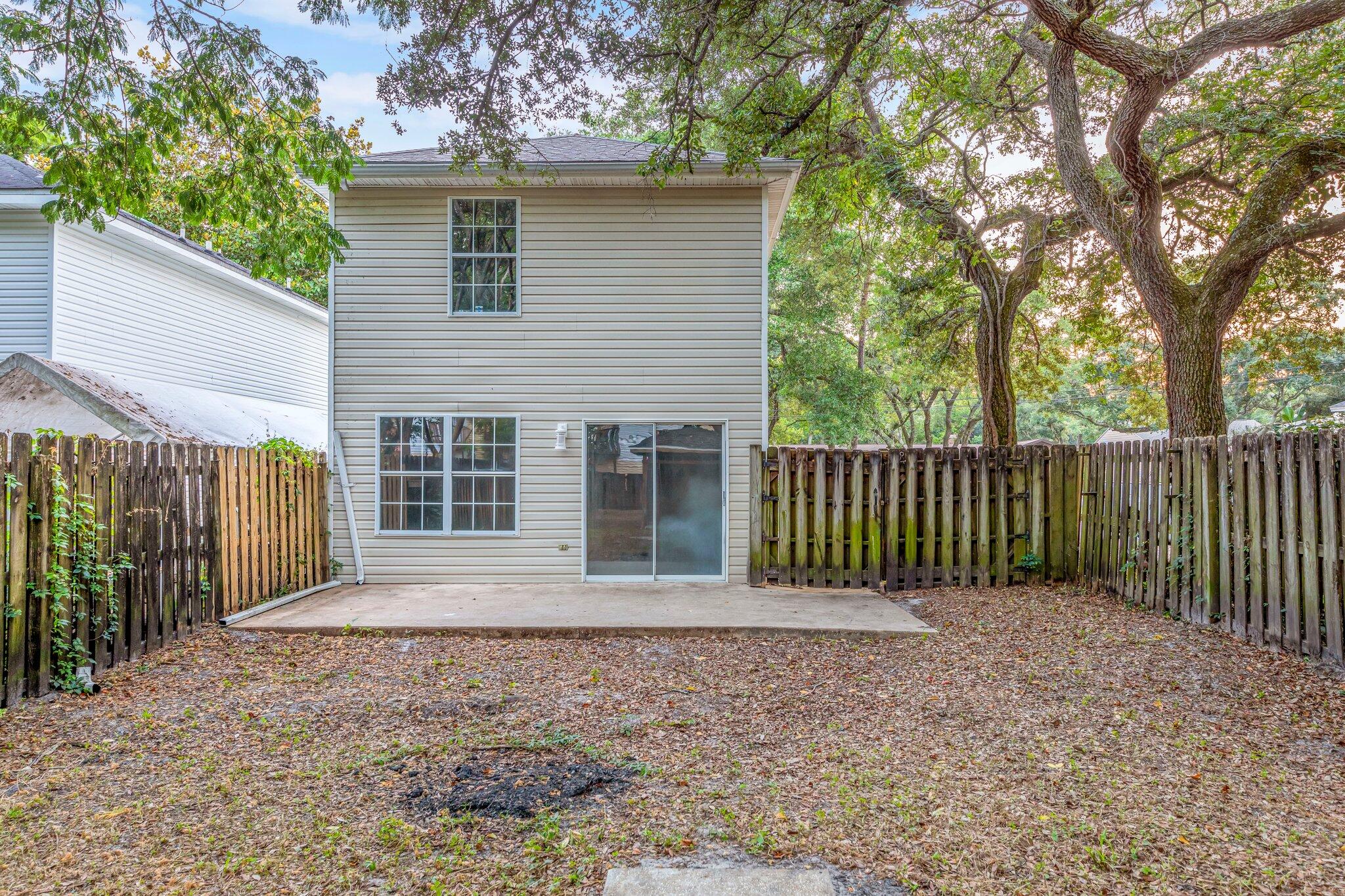 LLOYD & HETHERINGTON - Residential