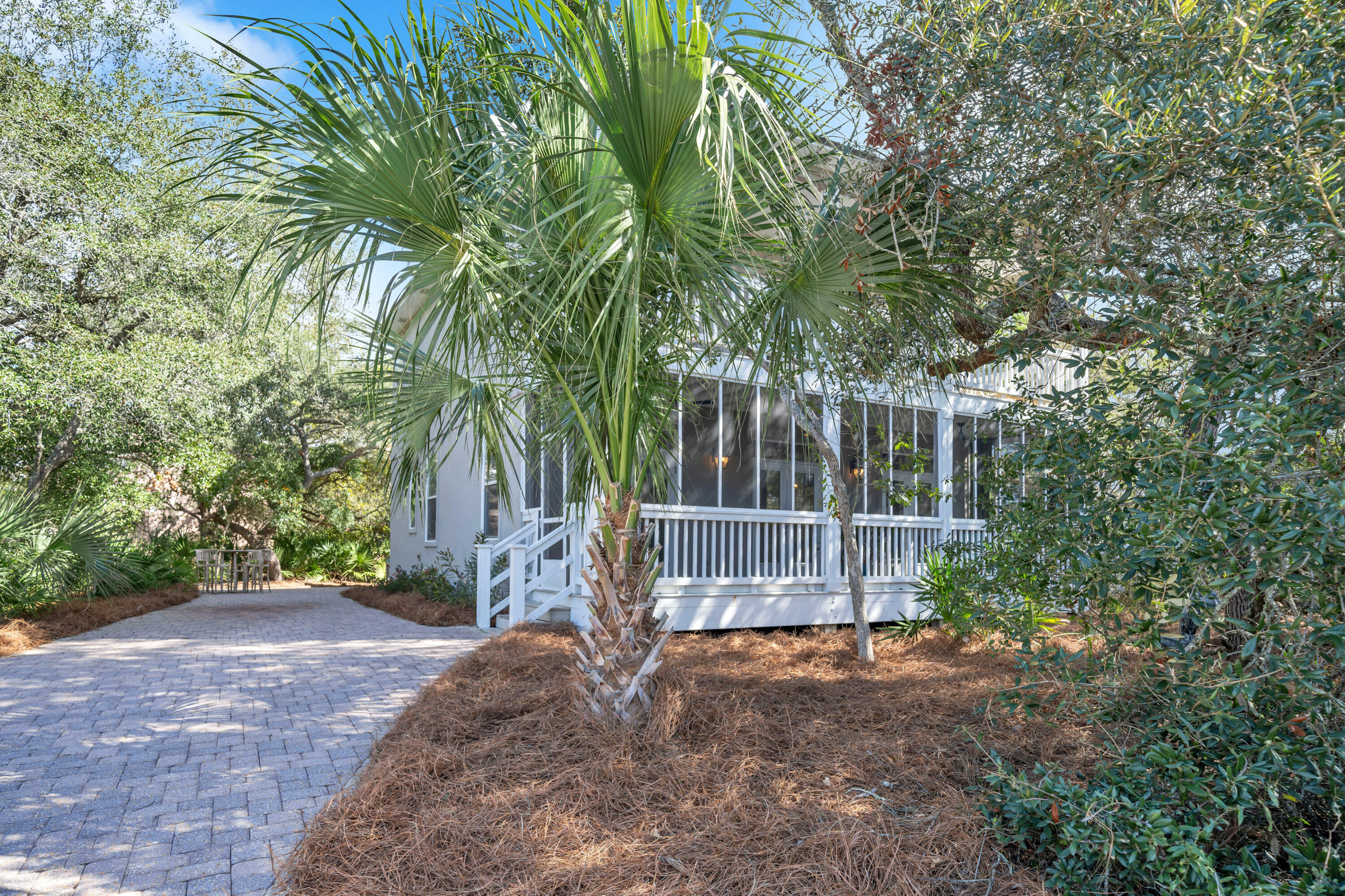 LAKEWOOD  POINTE ESTATES - Residential