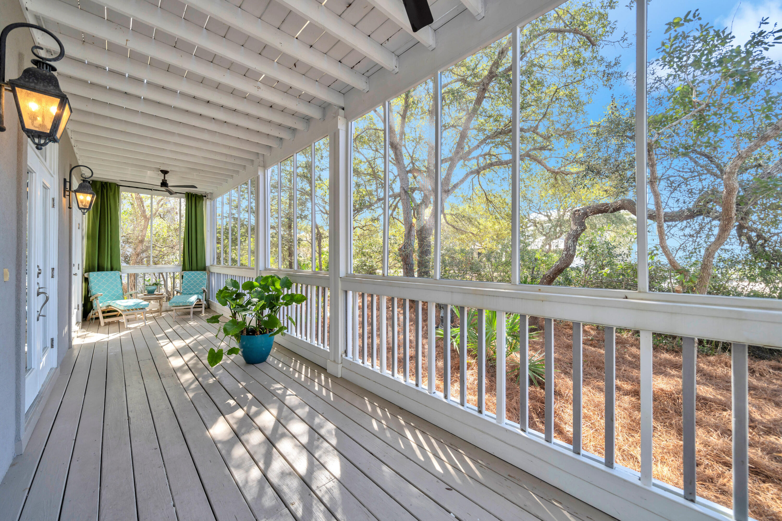 LAKEWOOD  POINTE ESTATES - Residential