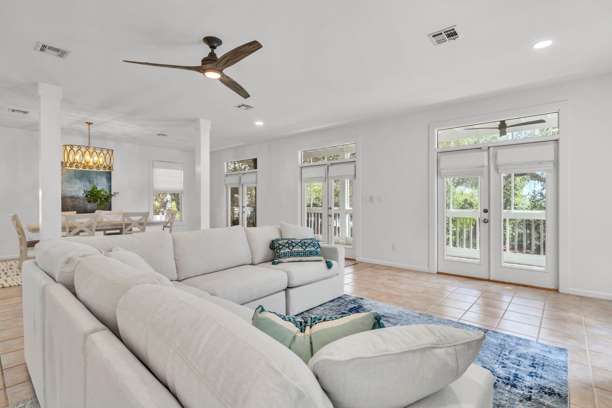 LAKEWOOD  POINTE ESTATES - Residential