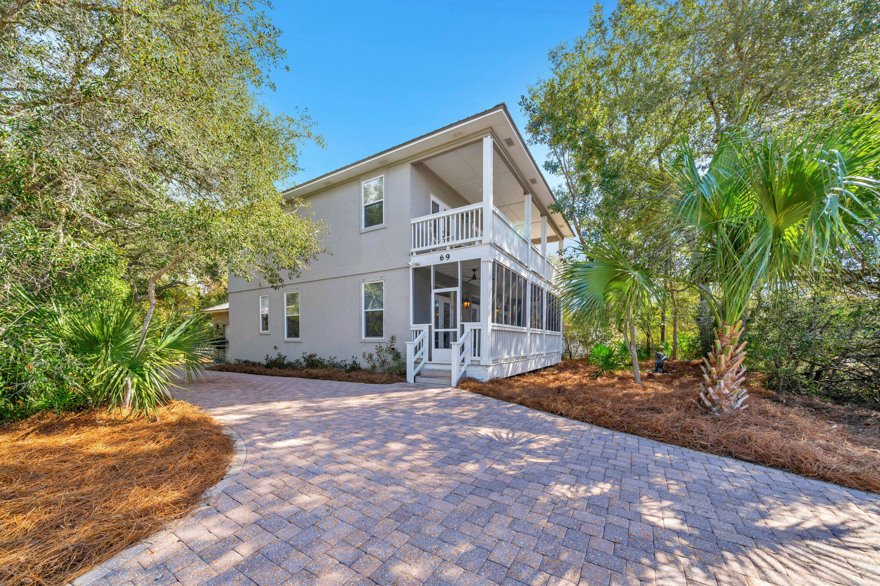 LAKEWOOD  POINTE ESTATES - Residential