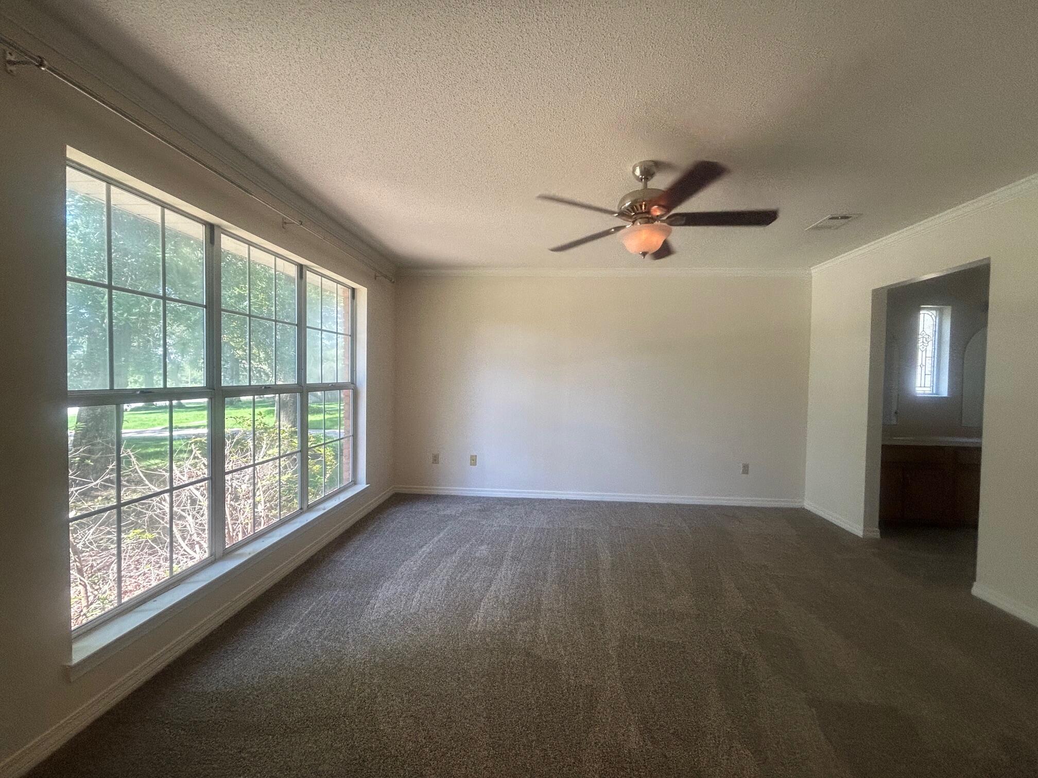 RIVERSIDE NORTH - Residential Lease