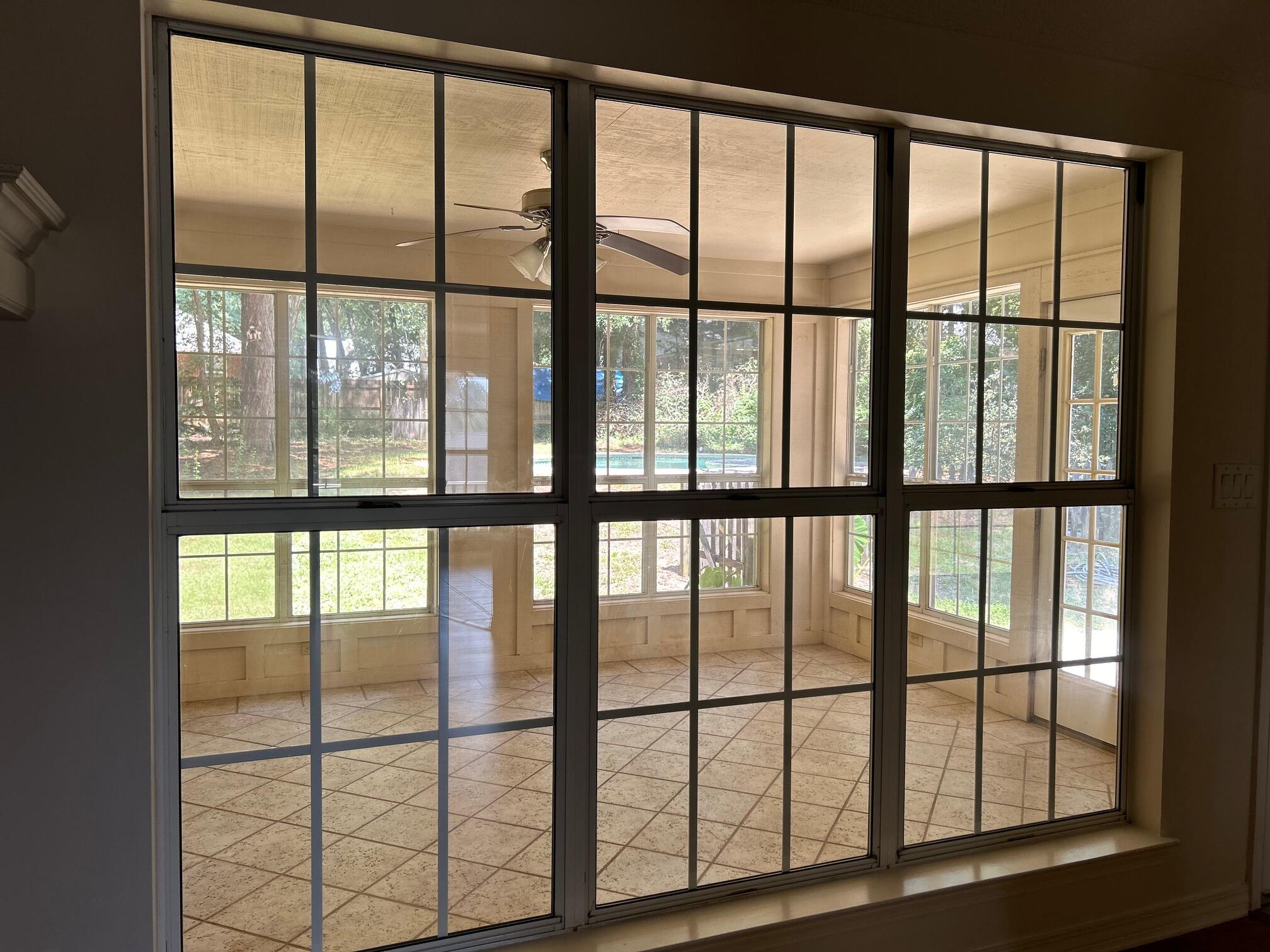 RIVERSIDE NORTH - Residential Lease