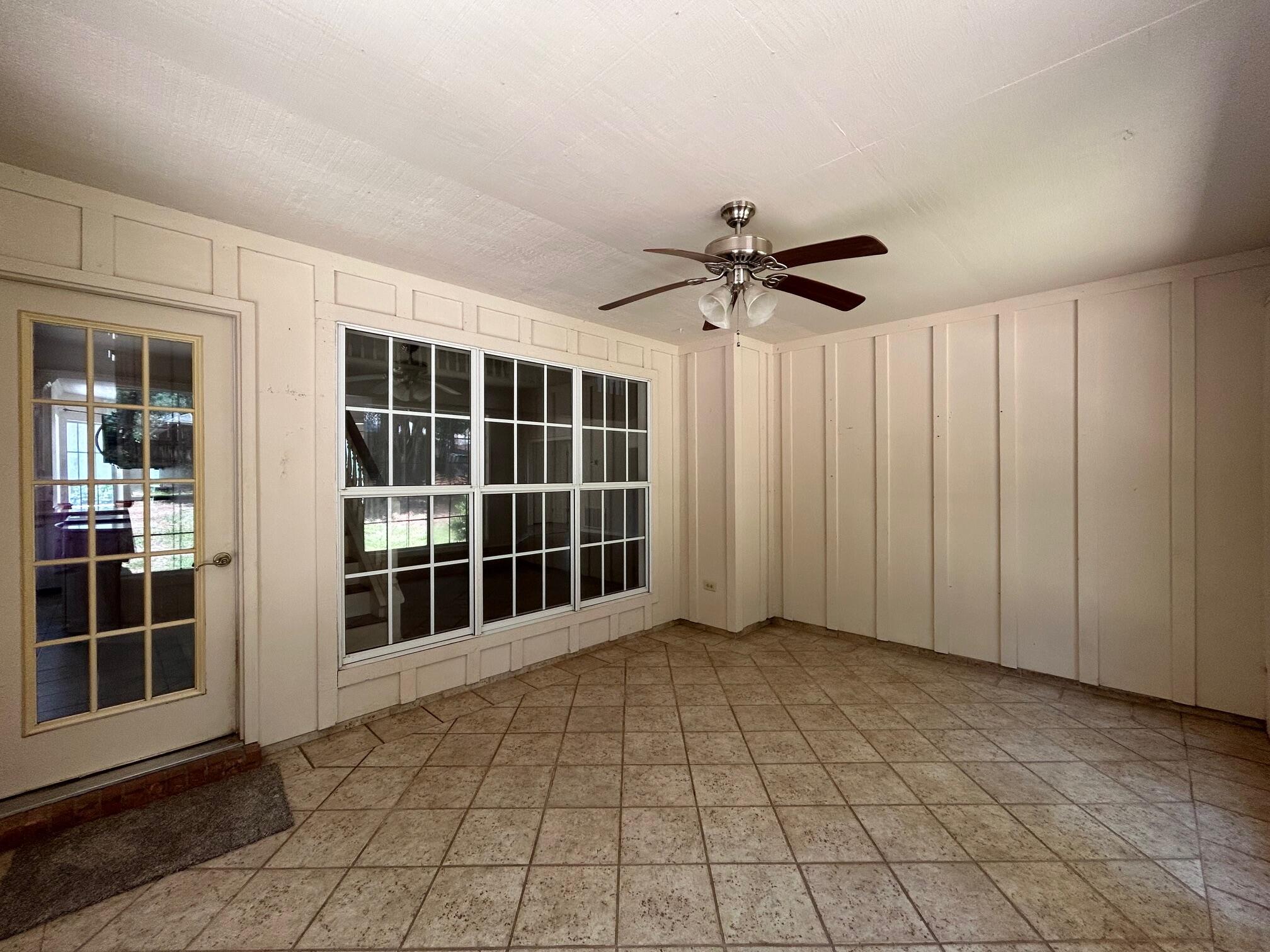 RIVERSIDE NORTH - Residential Lease