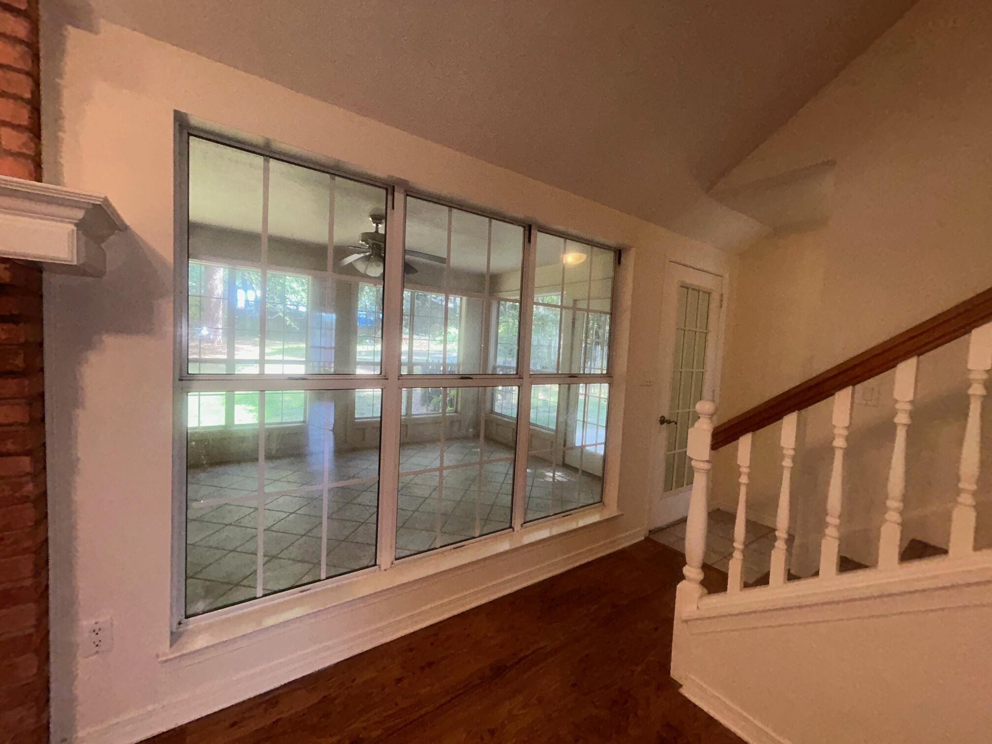 RIVERSIDE NORTH - Residential Lease