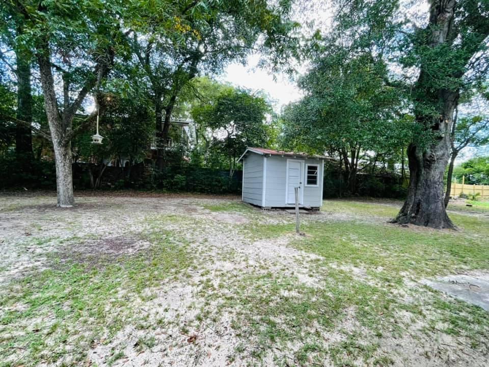 METES & BOUNDS - Residential Lease