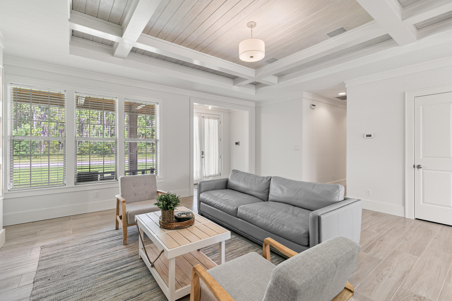 265 W Hewett Road
