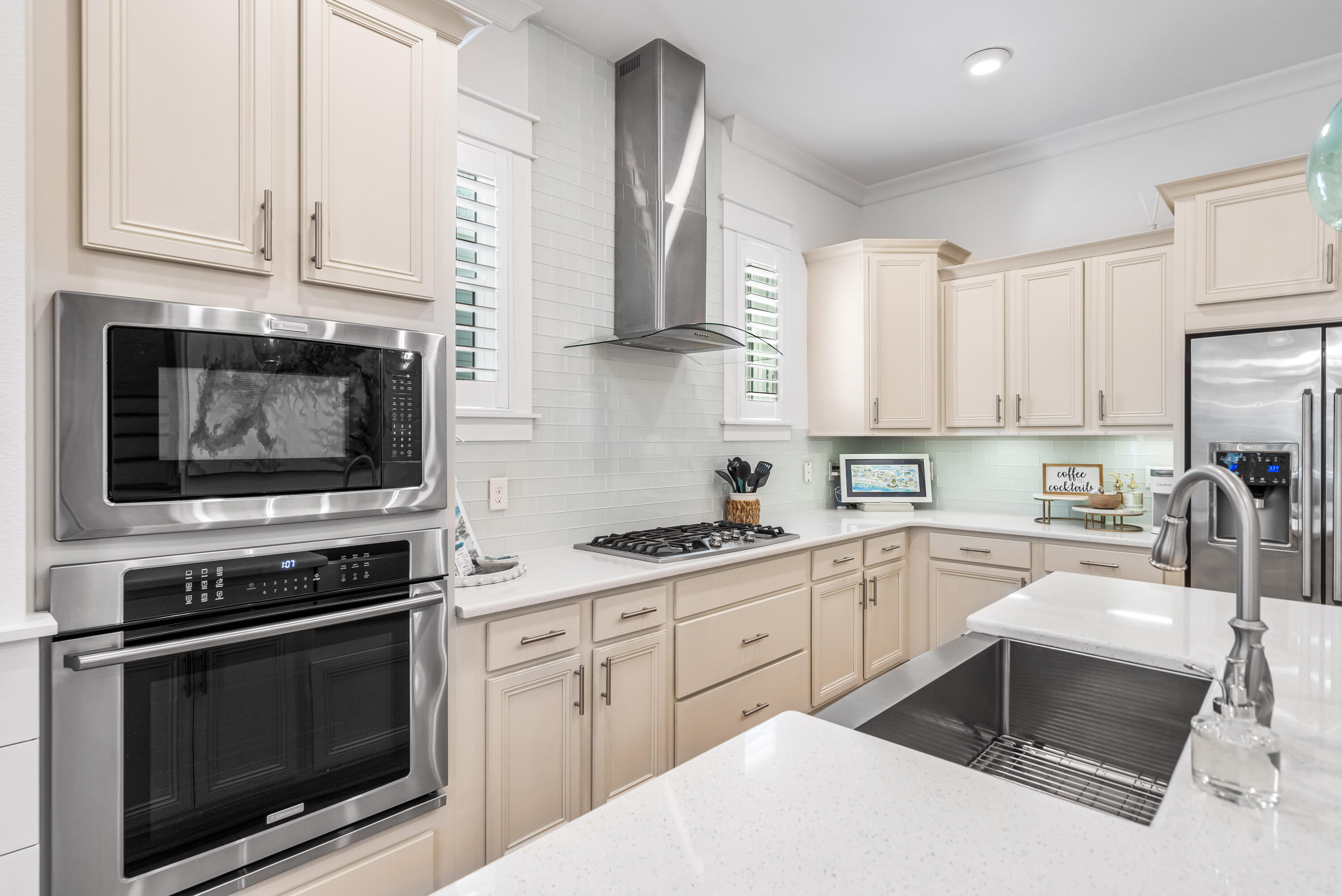 PROMINENCE - Residential