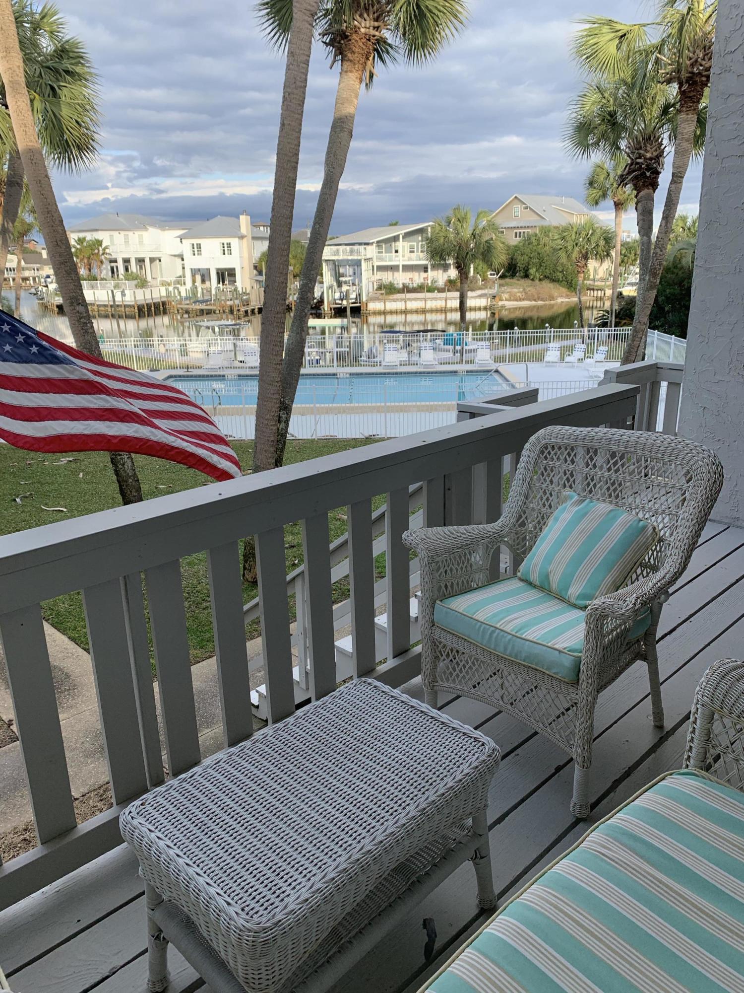 ISLA BLANCA T/H - Residential