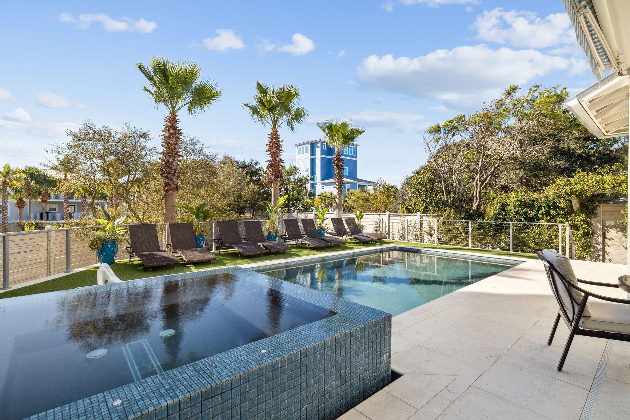 BLUE MOUNTAIN BEACH - Residential