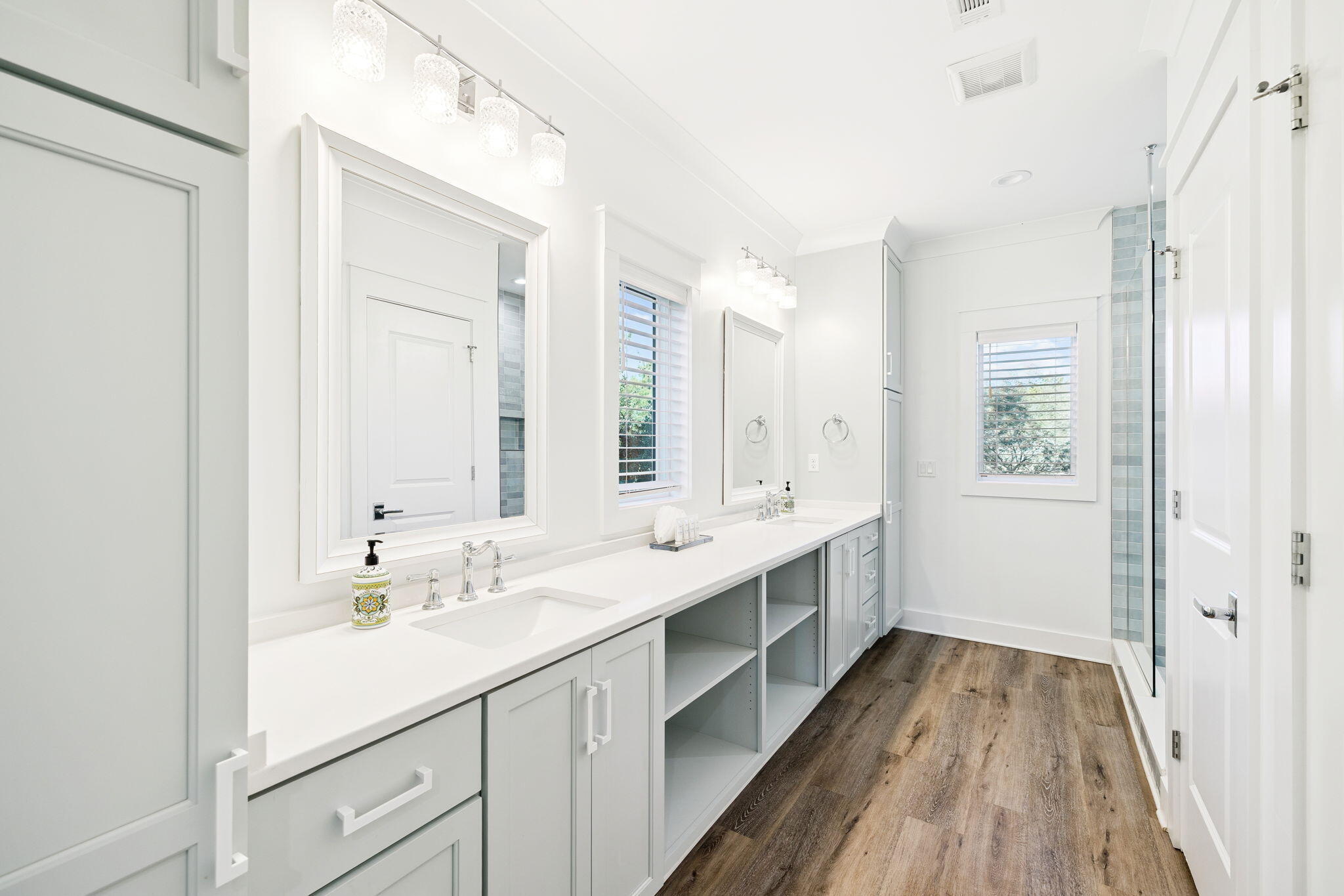 BLUE MOUNTAIN BEACH - Residential