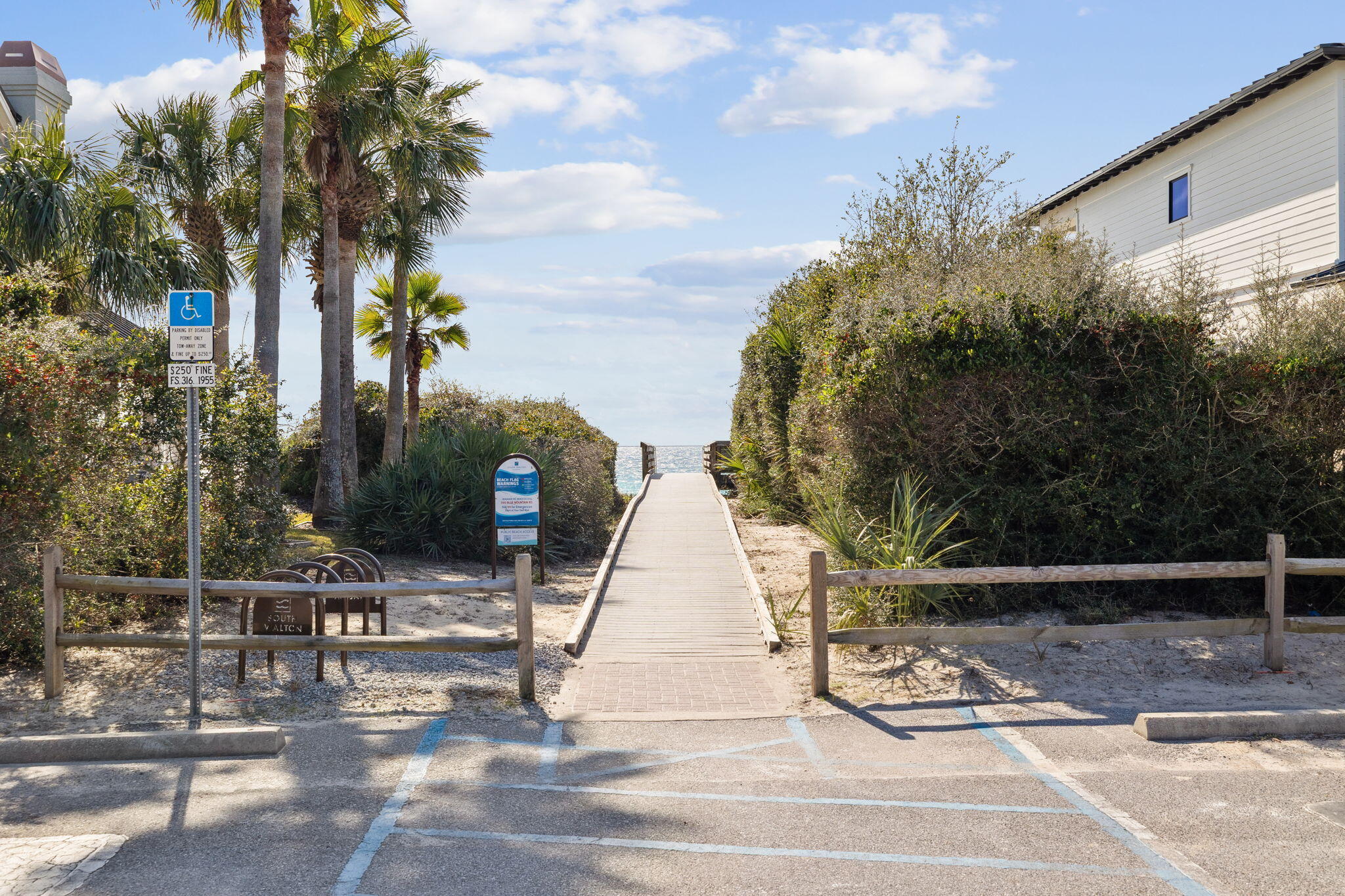 BLUE MOUNTAIN BEACH - Residential