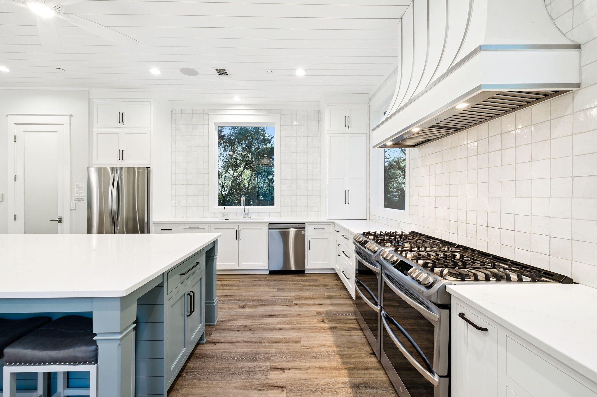 BLUE MOUNTAIN BEACH - Residential