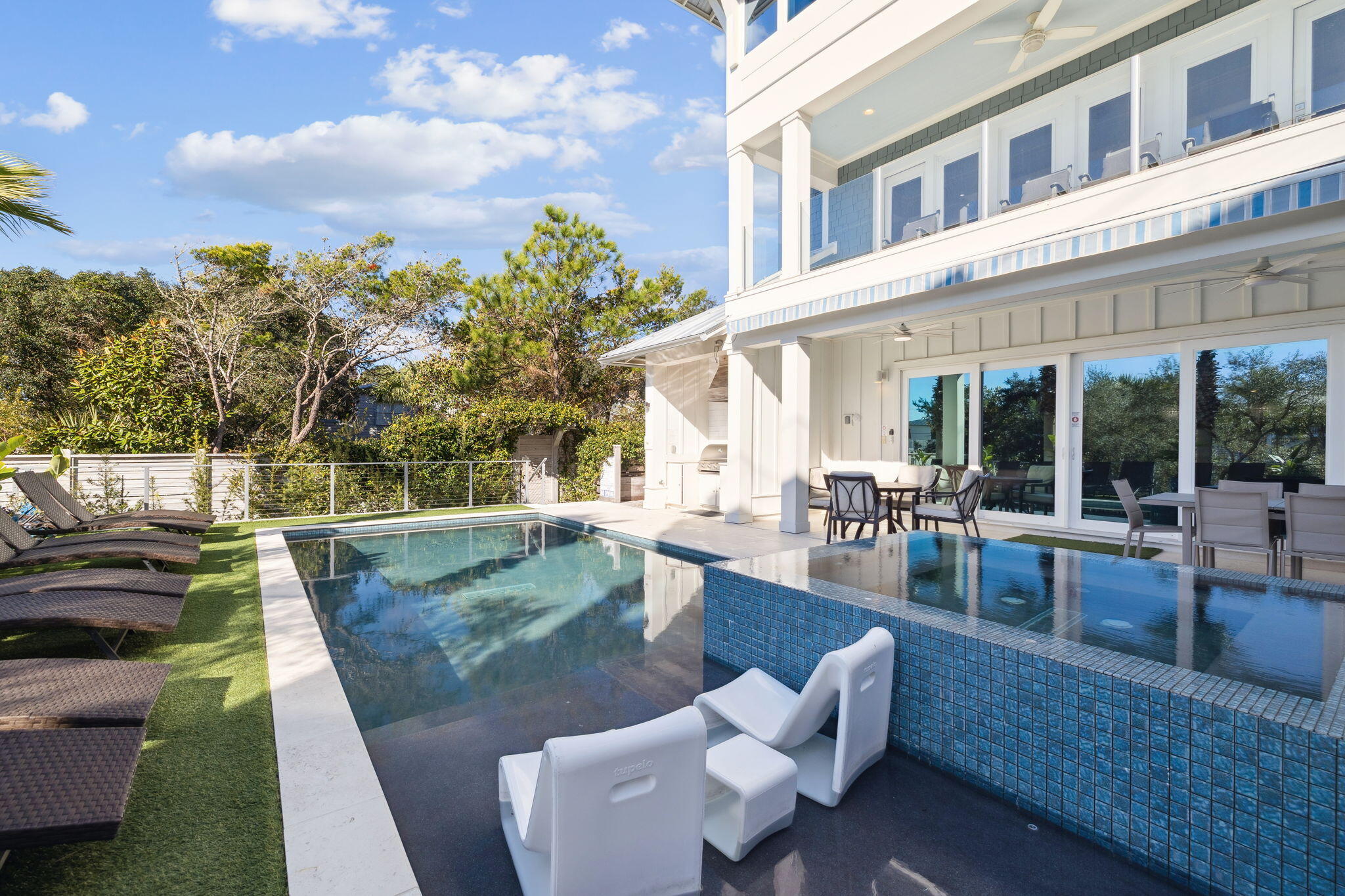 BLUE MOUNTAIN BEACH - Residential