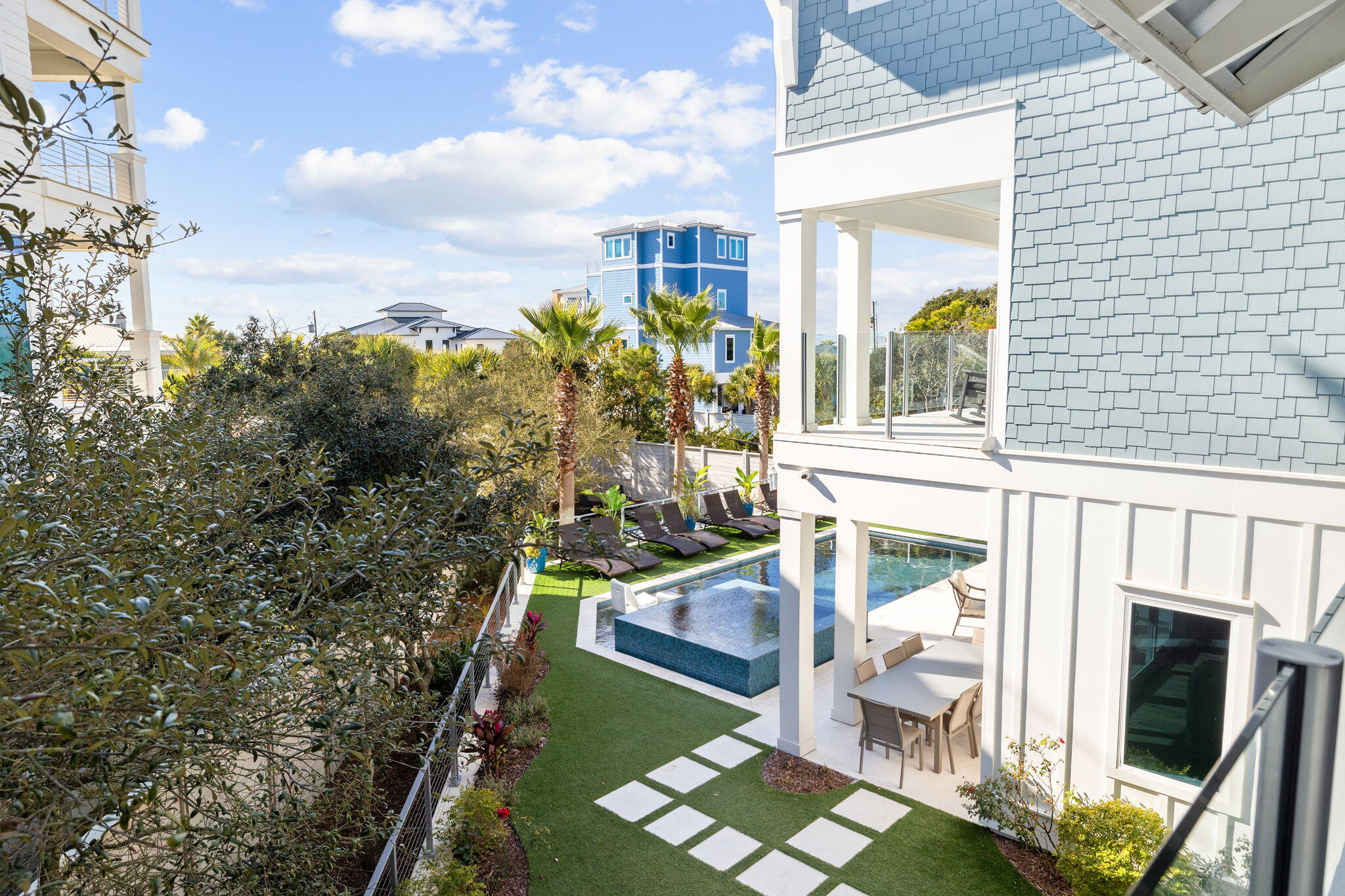 BLUE MOUNTAIN BEACH - Residential