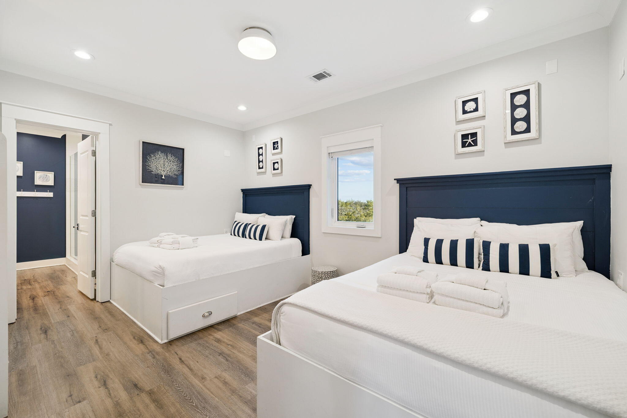 BLUE MOUNTAIN BEACH - Residential