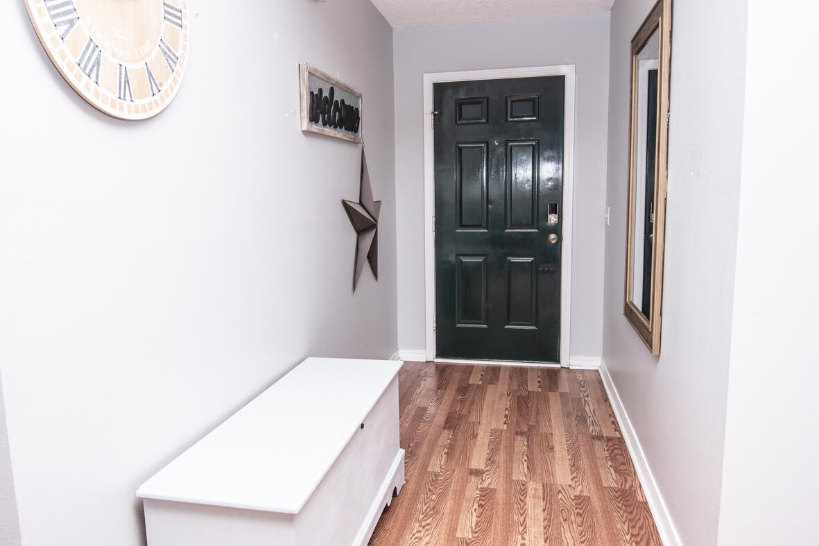 CHEROKEE BEND S/D PH 2 - Residential Lease