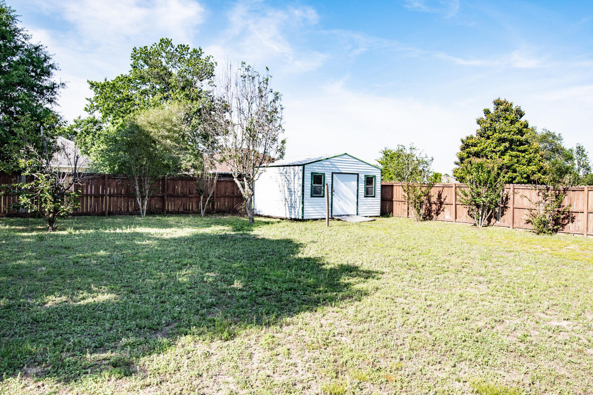 CHEROKEE BEND S/D PH 2 - Residential Lease