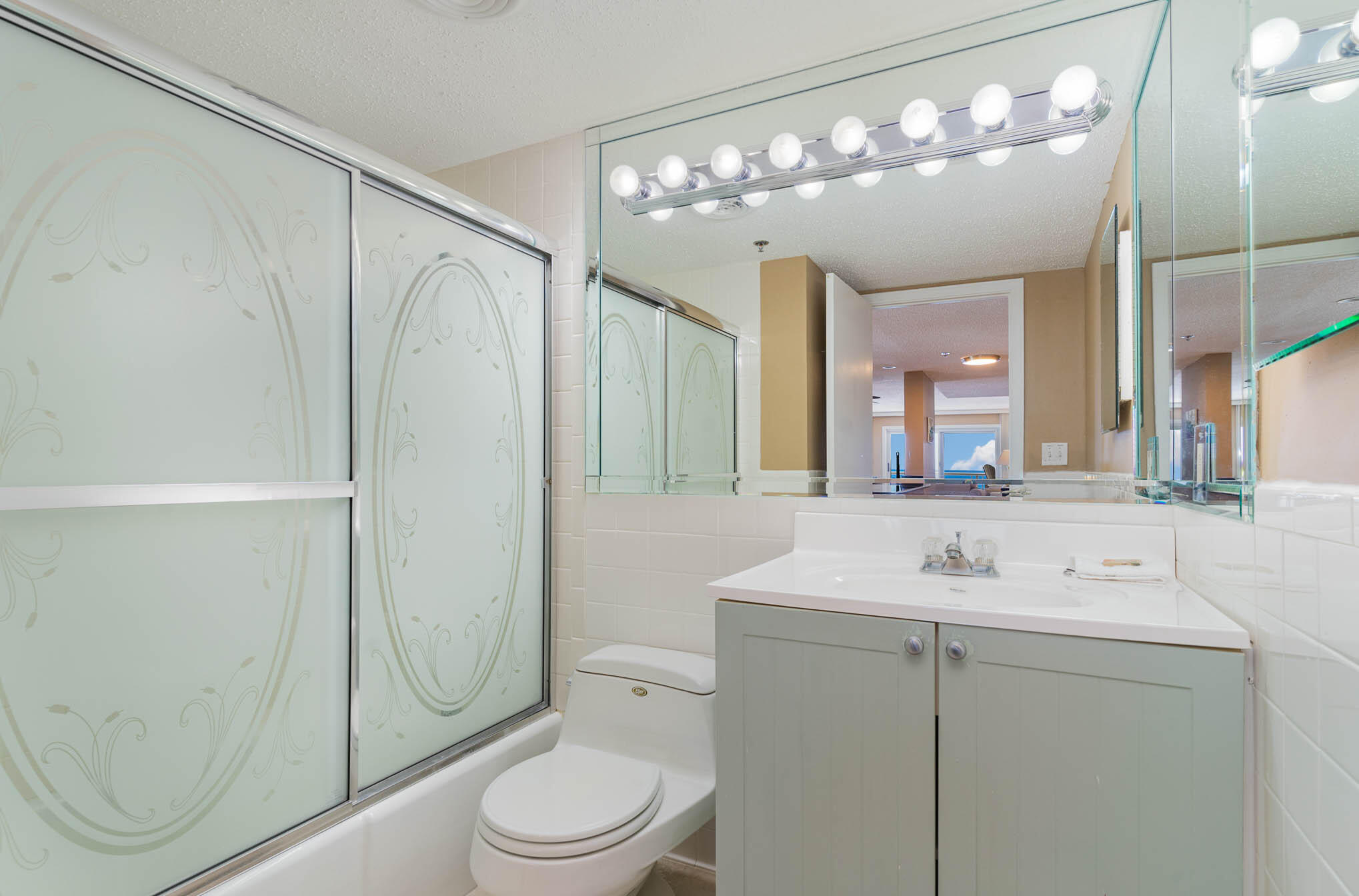 DESTIN TOWERS CONDO - Residential