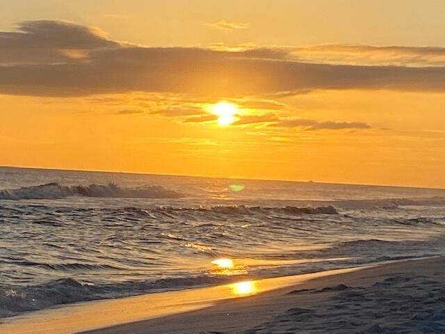 DESTIN TOWERS CONDO - Residential