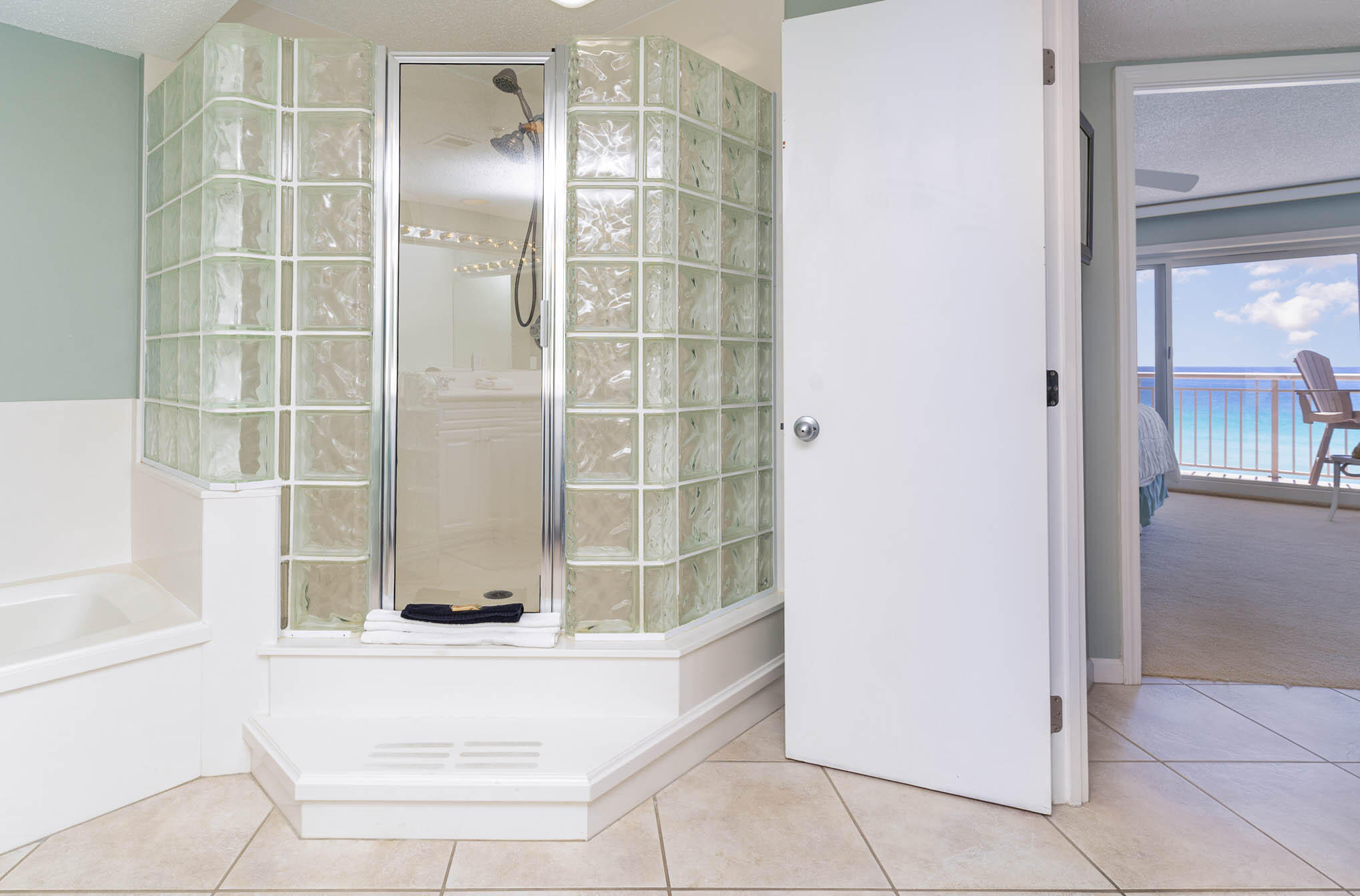 DESTIN TOWERS CONDO - Residential