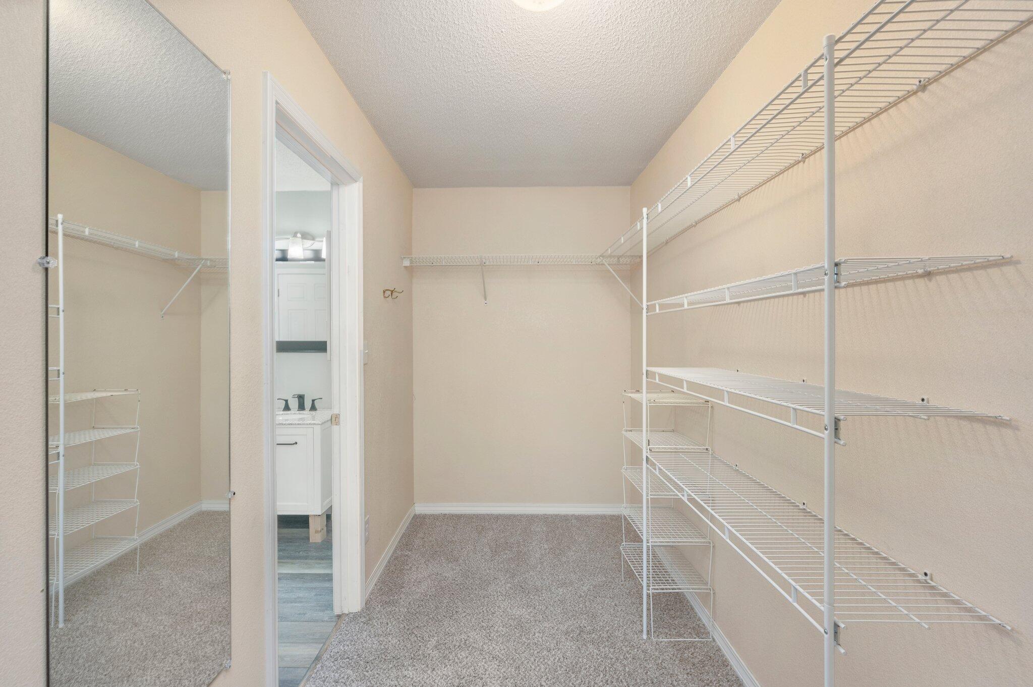 ROLLING HILLS ESTATES - Residential